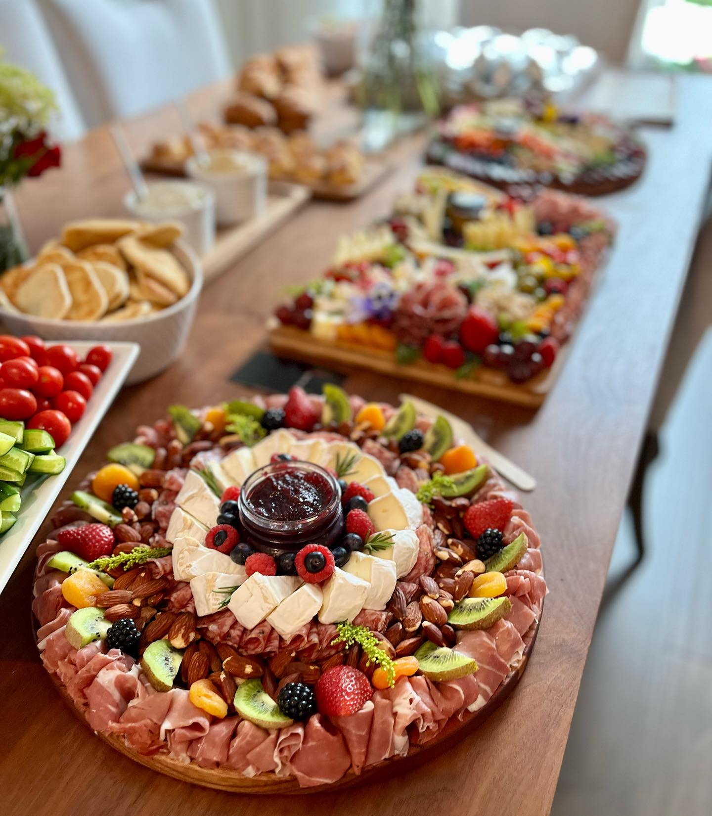 We line ‘em up. You knock ‘em down.
#mangiamo
#charcuterie #charcuterieboard #grazingplatters #grazingboard #grazingtable #grazing #graze #salumeria #austin #salume #italian #charcuterietable #formaggio #cheese #glutenfree #keto #paleo #foodporn #grazingboxes #foodie #antipasto #antipasti #atx #atxfoodie #austincharcuterie #italianfood #grazingboards #atxfood #latavolatx