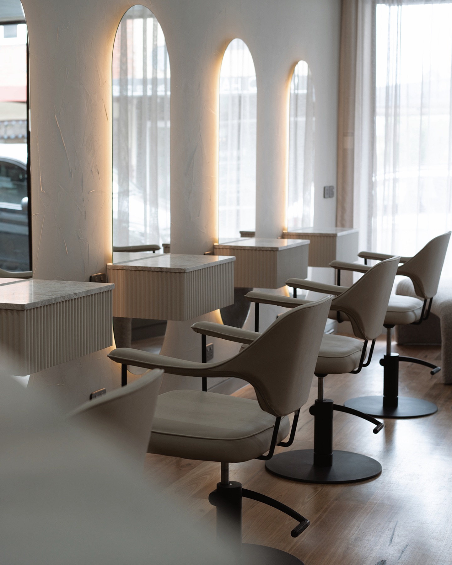 Weekends at @the_harlen_hub 💭
.
.
.
.
.
.
#salonmelbourne#theharlenhub#contentcreatormelbourne#contentcreationmelbourne#mooneeponds#hairstylist#hairsalon#hairstylist#salonaesthetic