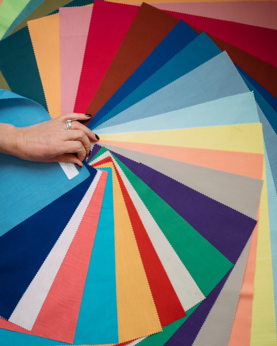 Colour Analysis 🌈
It’s the perfect gift which keeps on giving.
#colouranalysis
#imageconsultant
#colouranalyst
#personalstylist
#stylecoach
#personalshopper
#wardrobemistress
#christmasgift
#colour
#confidence
#capsulewardrobe