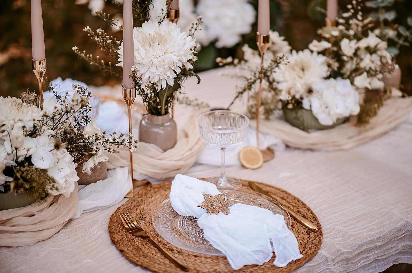 It‘s picknick time ✨🧺
Deko: @wildflower.decoration.design
Blumen: @blueten__werk
Catering: @foodwise_baeumenheim