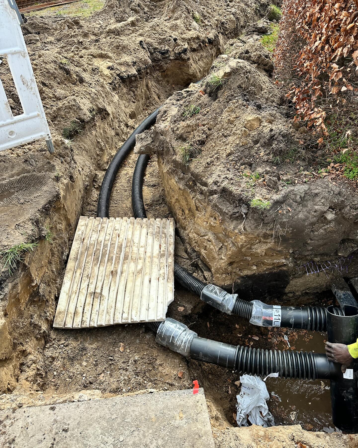 I regn og vind, lægger vi fjernvarme ind ♨️ #phsmeden #halsnæsforsyning