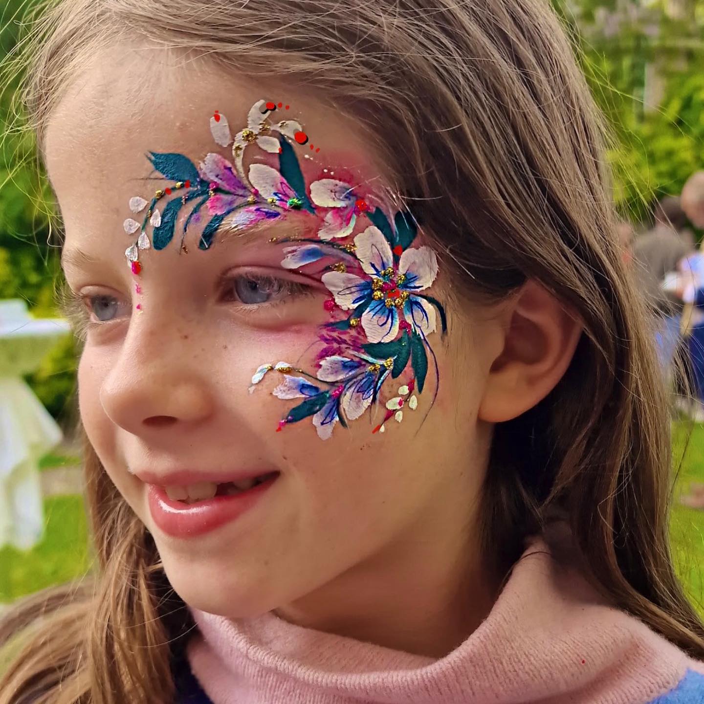 Returning to Darwin College for their alumni family day amidst the stunning autumn gardens was an absolute joy!🌿🪻✨
The serene beauty of the setting inspired us to create delightful floral face paintings for the attendees.
🌸🎨🍃
#DarwinCollege #AlumniFamilyDay #facepaintercambridge #cambridgefacepainter #evententertainment #FacePaintingFun #FacePaintArtist #FaceArtistry #FloralFacePaint #CreativeFaces #EventEntertainment #FacePaintDesigns #ArtisticExpression #FacePaintInspiration #FacePaintIdeas #CambridgeFacePainter #CambridgeEvent #DarwinCollegeCambridge #CambridgeAlumni #CambridgeArtists #CambridgeCreatives #CambridgeGardens #FacePainterUK #UKArtists #facepaintercambridgeshire #evententertainment