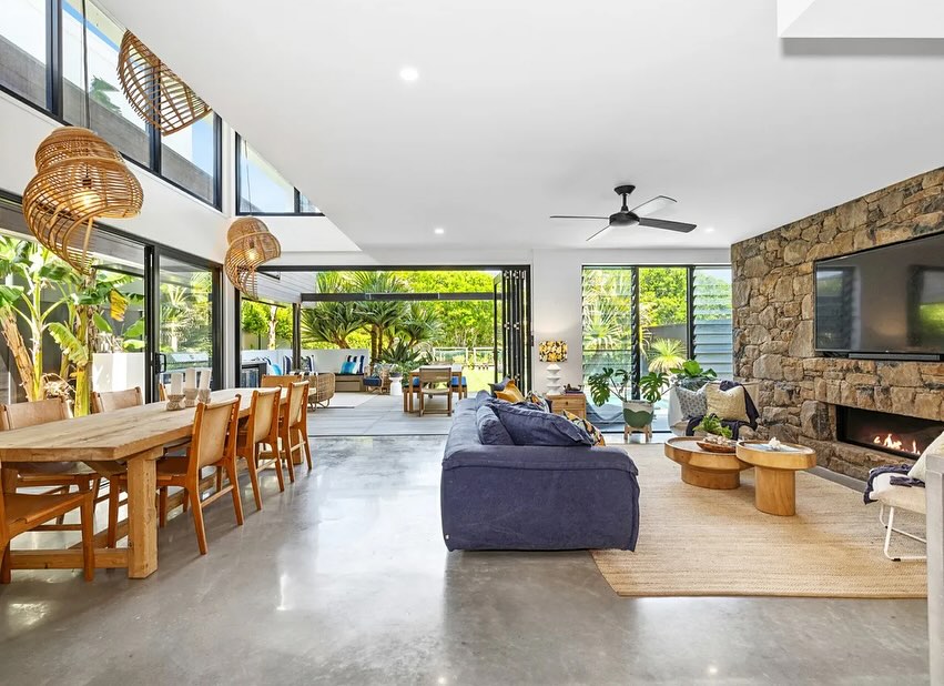 Favourite on inspections today, thanks for talking me through this epic stunning beachside pad @ljhwitheriffgroup
If you’re feeling frustrated or fed up of viewing properties on weekends and missing out on precious family time then don’t hesitate to give me a call and I can inspect the properties on your behalf.
Felicity :
0 4 4 9 7 6 5 1 0 6