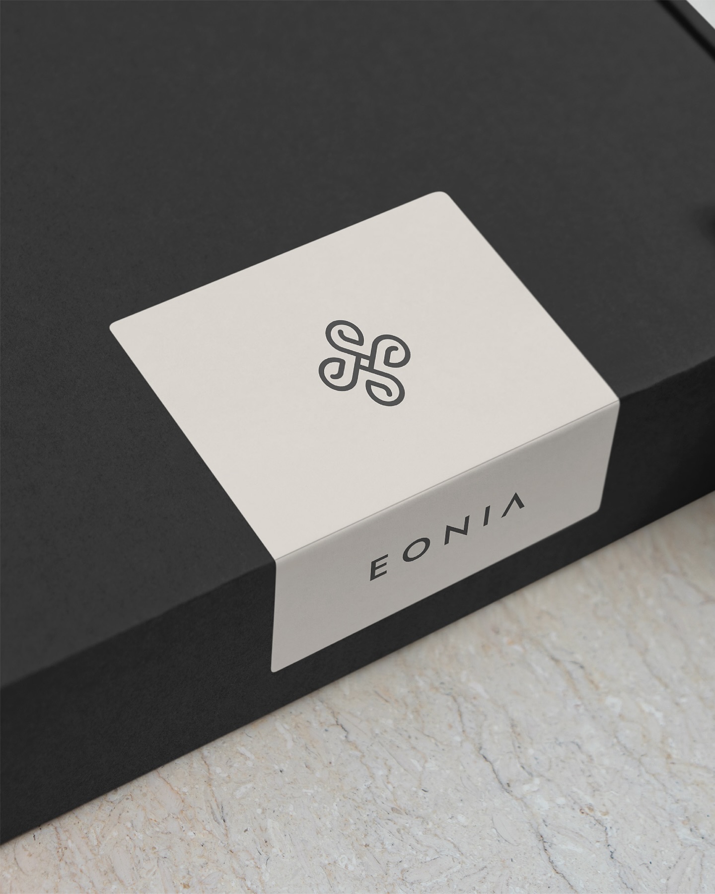 3/3 EONIA - The iconic Eonia quatrefoil is rooted in both symbolism and heritage. You can find the e’s connected to create infinity symbols, representing Eonia’s philosophy and Greek translation to ‘eternity’.
Designer: @elizabethdukedesign
Brand: @eoniacommunications