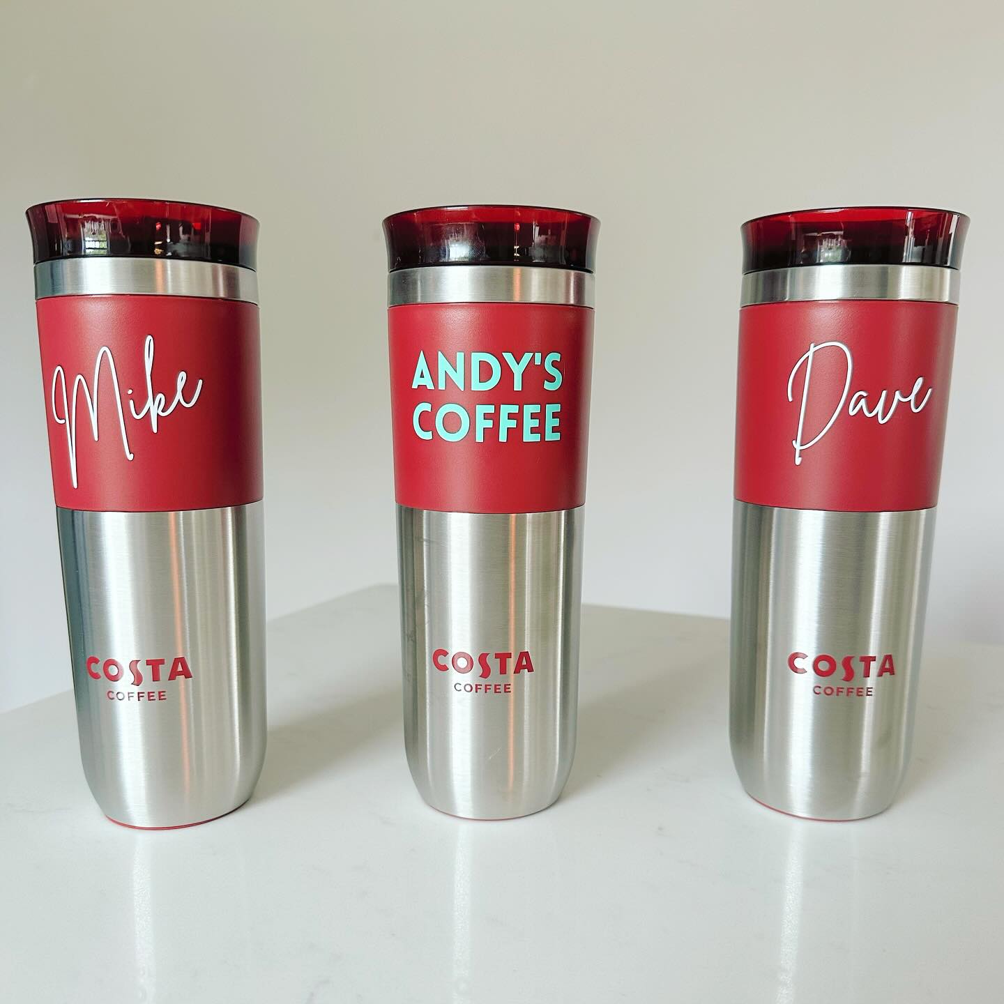 Even the guys are getting onboard with our best selling @costacoffee cups!! Choose your font and colour and make it truly personal. Remember that as well as doing your bit for the environment, you’ll also earn double ‘beans’ at Costa when using them so you’ll be at a free coffee in no time! #costa #costacoffee #costacoffeeuk #personalisedcup @costa_coffeegodalming @costagodalming @costagoldsworthpark