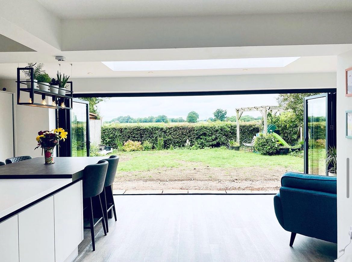 One of our extensions looking!😍Something so magical in transforming a house and having a openplan extension with gorge views, bringing in floods of light ☀️☀️ #murrillbuild #extensions #homes #houses #homesofinstagram #homestyle #homesofinsta #openplan #openplanliving #openplankitchen
