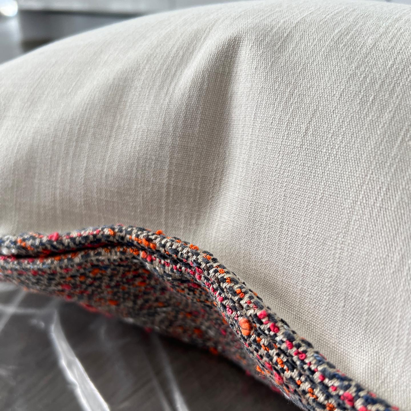 Working together with the client, we chose an intriguing combination of tactile yarns that creates a subtle chevron design with modern appeal.
We work with trusted furnishing specialists so we can provide bespoke pieces for your home. Whether it be for sofas, chairs or head boards we offer beautiful furniture and finishings that are unique to you.
#lucyvictoriadesigns #upholstery #handmadecushions #decorativecushions #LVD