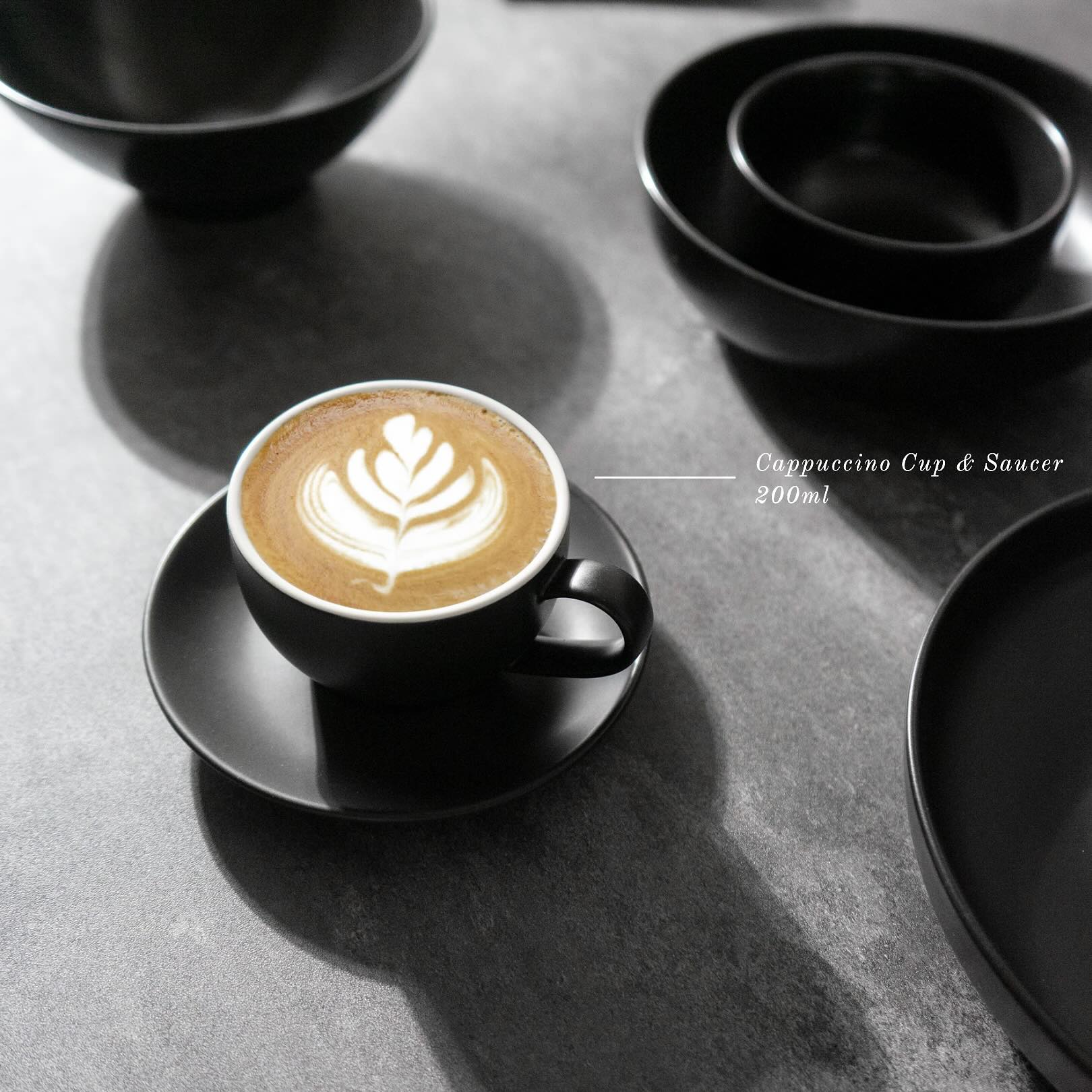 The De Terra Coffee series showcases an extensive range of timeless coffee cups and saucers, inviting you to explore the art of creating beautiful coffee art☕️
#coffee #deterra #coffeecup #drinkware #ceramics #creamiccup #porcelain #coffeeshop #coffeeart #donbellini #coffeeware #espresso #cappuccino #ceramiclover #kitchenware #blackcoffeecup