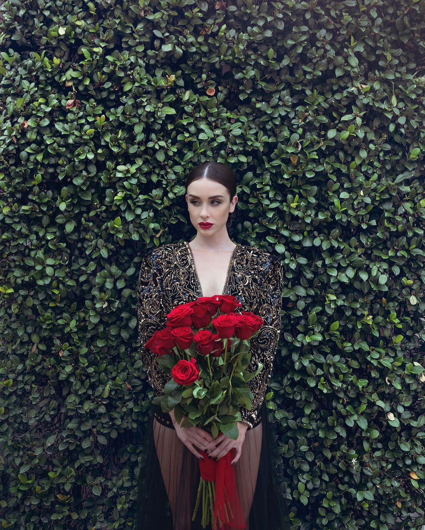 New beautiful work for @gulfshorelife
Together with talented team:
Styled by me @agencygerardartists3
Photographer @omarcruzphoto
Muah @dualityartistry
Model @claudiabouza
I earring total look by @seta_apparel
#fashionstylistmiami #miamifashionstylist #wardrobestylistmiami