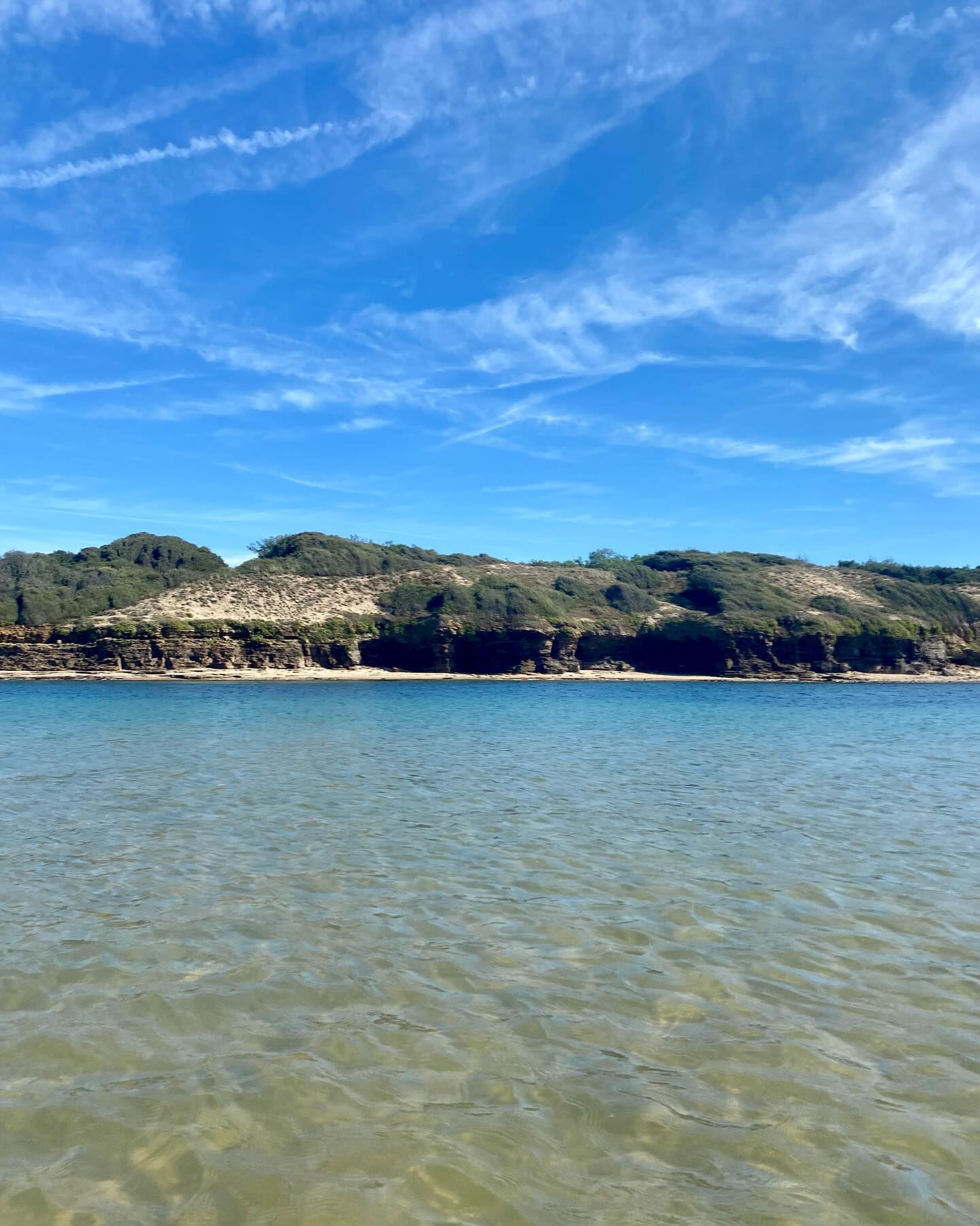 Color of the day 💧😍
#veillon #talmont #beach #colorfull #watercolor #blue #sand