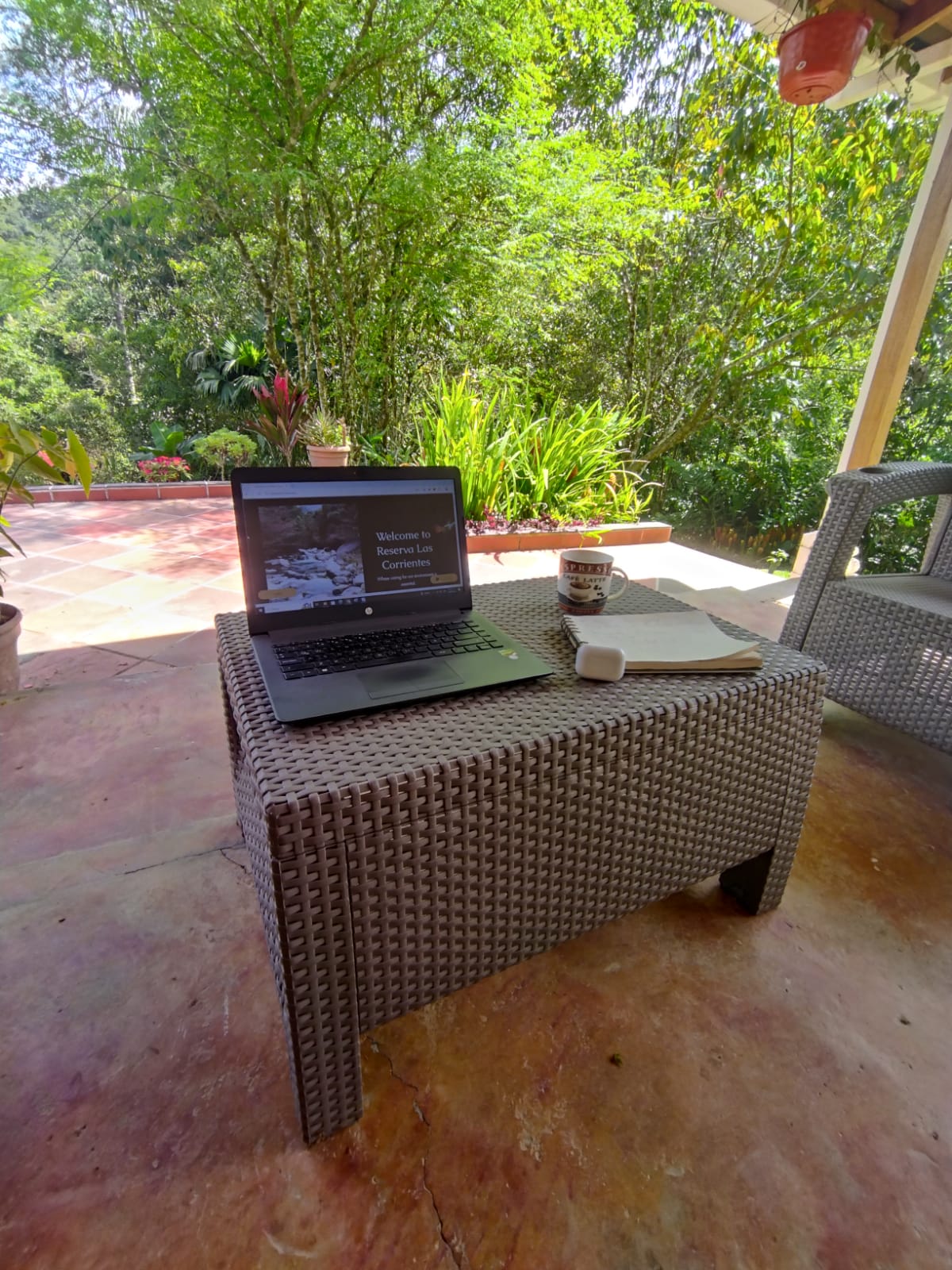 Longing for a peaceful work environment far from the city? We know just how to make it happen—message us now!
#ReservaLasCorrientes #Reserva #Hotel #Staycation #Finca #Naturaleza #Antiquioa #medellin #Colombia #DigitalNomad