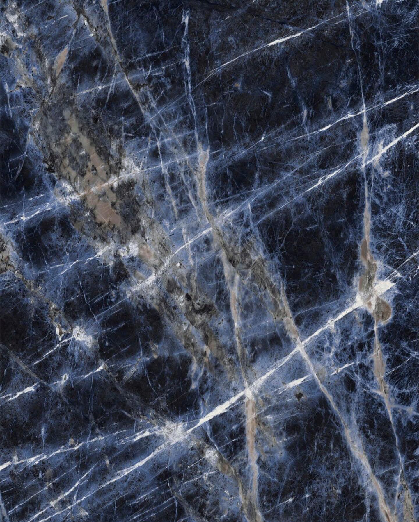 #Repost @marazziceramiche
・・・
Pastel colours and ultramarine essence.
With our THE TOP slabs, customized tables can be created to match the infinite range of small to large sizes. In this living room floor CROGIOLO CONFETTO AZZURRO and the table created with SODALITE BLU essence.
#Marazzi #MarazziCeramiche #MarazziHumanDesign #MarazziProduct #Ceramic #CeramicTile #Tiles #InteriorDesign #TileInspiration #BespokeInteriors #TilesLover #TileWork #TiledSpaces #TileLife #TileDecor #MarazziTheTop #TheTop #CrogioloConfetto