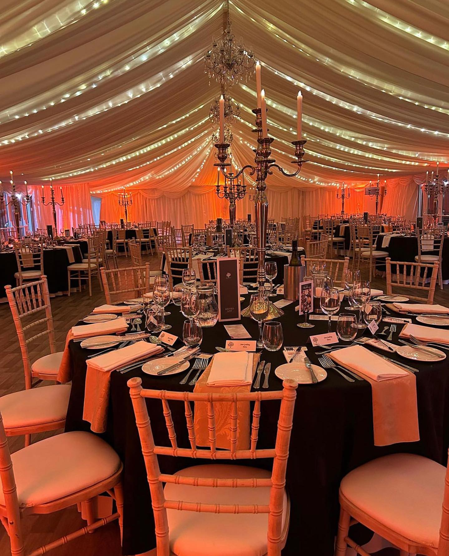THERE HAS BEEN A MURDER… Dun Dun Duuuuuuun
Some of our gorgeous linens fading to the experience @mulberryhousehotel with @moonstonemurders
A good night had by all!
#eventdesign #eventstyling #murdermystery #murdermystery2 #tjdesignergroup #tjdesignerweddings