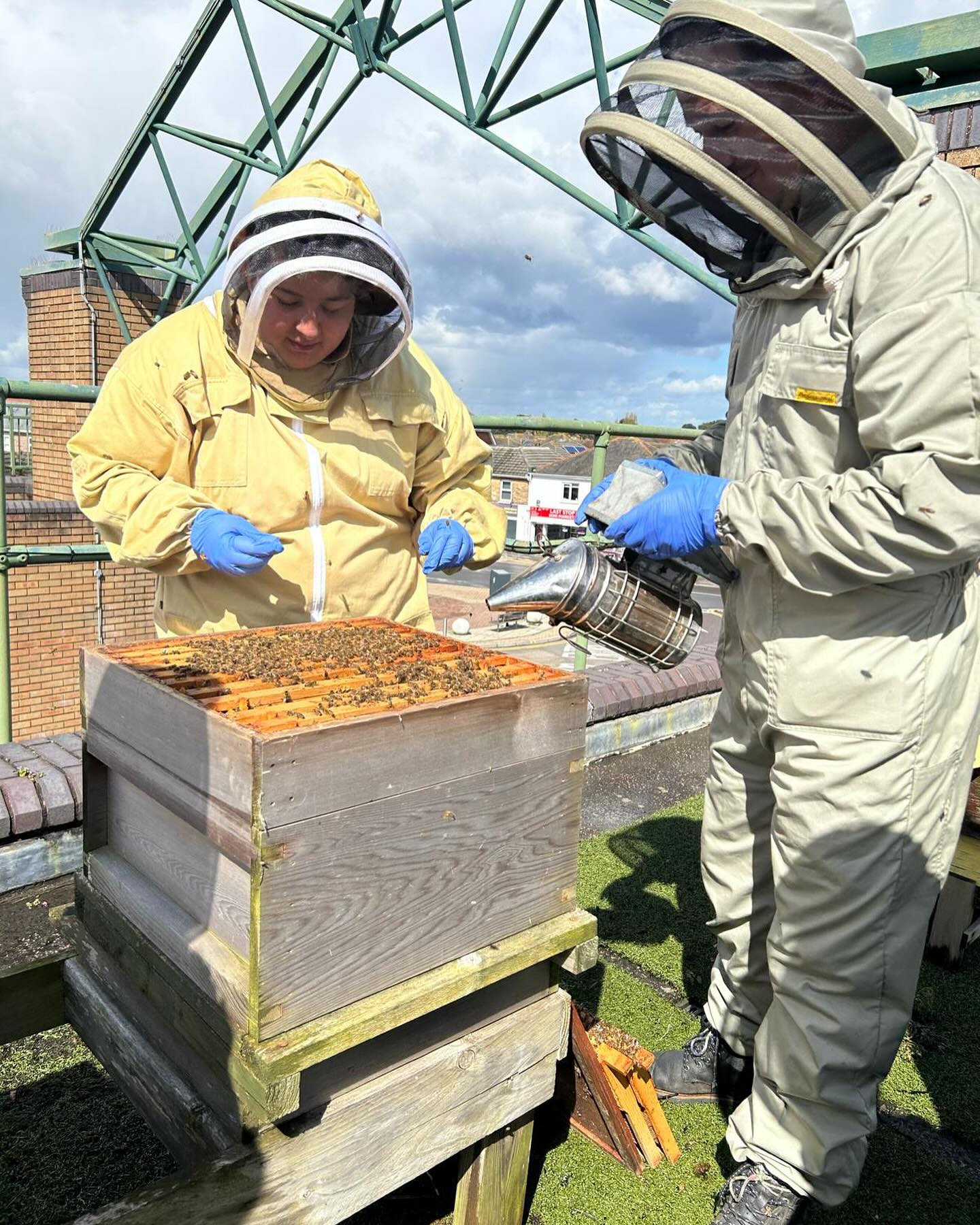 Thanks to those who came out for our first look into this hives this year. We got caught in the drown poor twice. Here’s to some less wet weather next time!! @groundedcommunitycharity #beekeeping #community #education #nature #bees #honeybees #beekeeperslife #beekeeper #honey #queen #queenbee