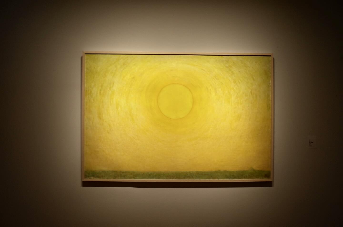 光是清明,而黑暗是「缺乏清明」的光。
Light is a symbol of clarity. And dark is a symbol of lack-of-clarity.
———
REPOST of the previous post:
The Clear-light mind in Buddhism
We often think the highest state of consciousness is the state of awakening, which is a state exists “outside”, and in Buddhism is called 「the clear-light mind」. Clear refers to clarity and “Light” is synonymous with “awareness”. The “light” here is not an illuminating phenomenon shows in our mind, it’s a “nondual awareness or reflectively aware wisdom” (Holecek, A. 2016)
Art:
何德來 Ka Tokurai
.
.
.
.
#何德來#taiwaneseartist #lightanddark #light#originalartwork#Katokurai#spiritualart#onenesssstudio#oneness#yjnyang#陰陽#☯️#spiritualgrowth#universe#新竹藝術家#oneness#onesssstudio#spirituality#spiritualawakening#spiritualquotes#onenessquotes