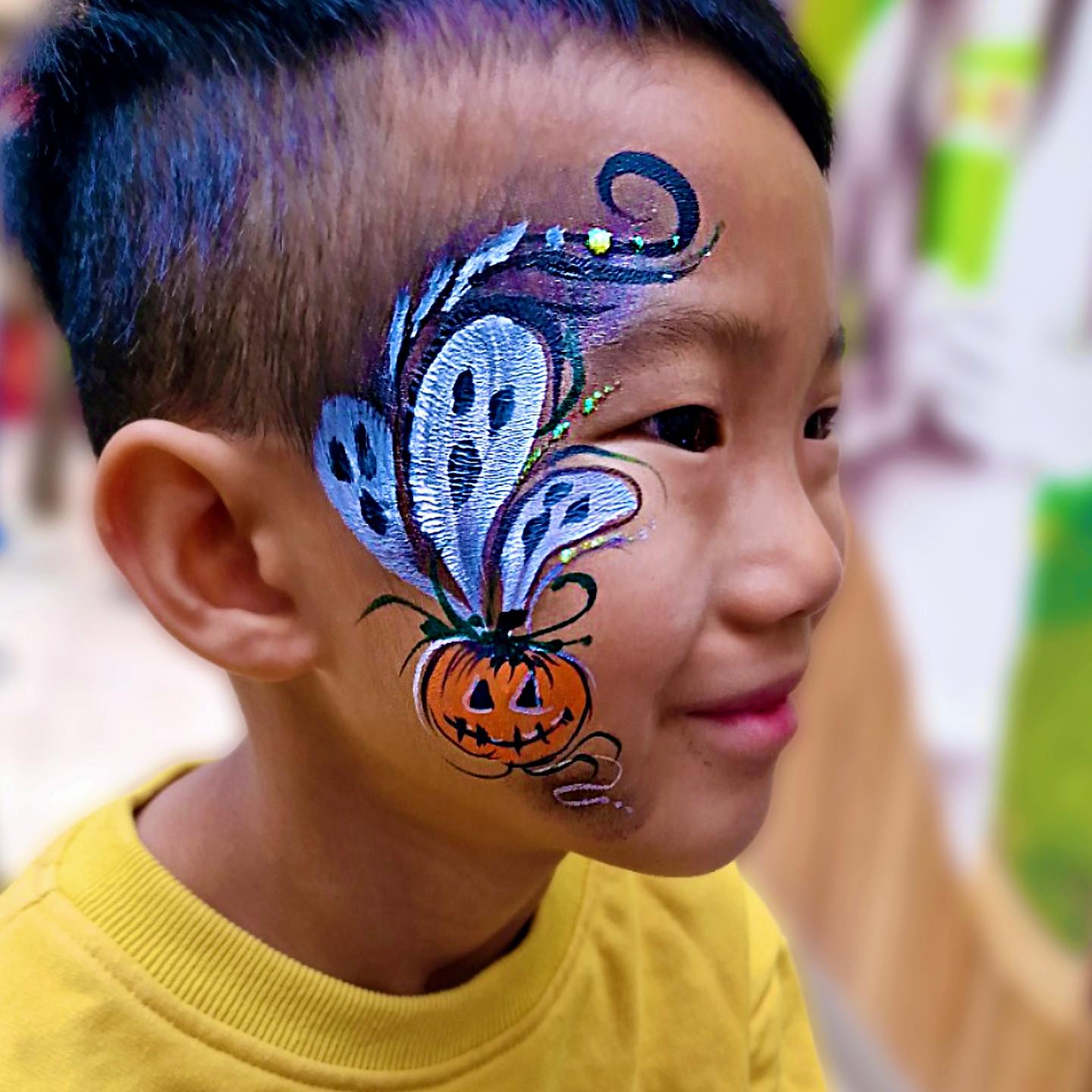 🎃🦁 Halloween Magic at Lion Yard, Cambridge! 🎨
This Halloween, we had the pleasure of creating delightful face painting designs from adorable pumpkins to spooky zombies for the little ones at Lion Yard Shopping Centre. 🎃👻
#HalloweenFun #FacePainting #LionYardCambridge #SpookyDesigns #CreativeKids #CambridgeEvents #JoyfulMoments #cambridgefacepainter #facepaintercambridge #evententertainment #eventprofs #corporateentertainment #glitterartist #halloweenfunforkids #halloweenfacepainting #glitterartyfacepainting