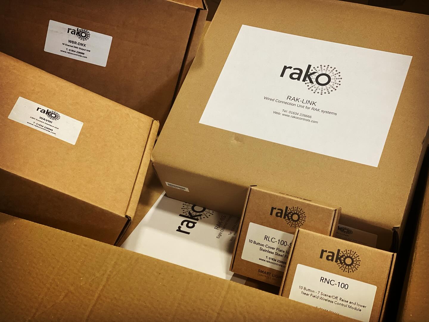 A large Rako installation by the team at @bitcloudautomation coming up including the very latest @rakocontrols including DMX lighting, sensor activated lighting and all fully integrated into the clients @nice.elancontrolsystems control system.
#smartlighting #rako #gardenlighting #smarthome