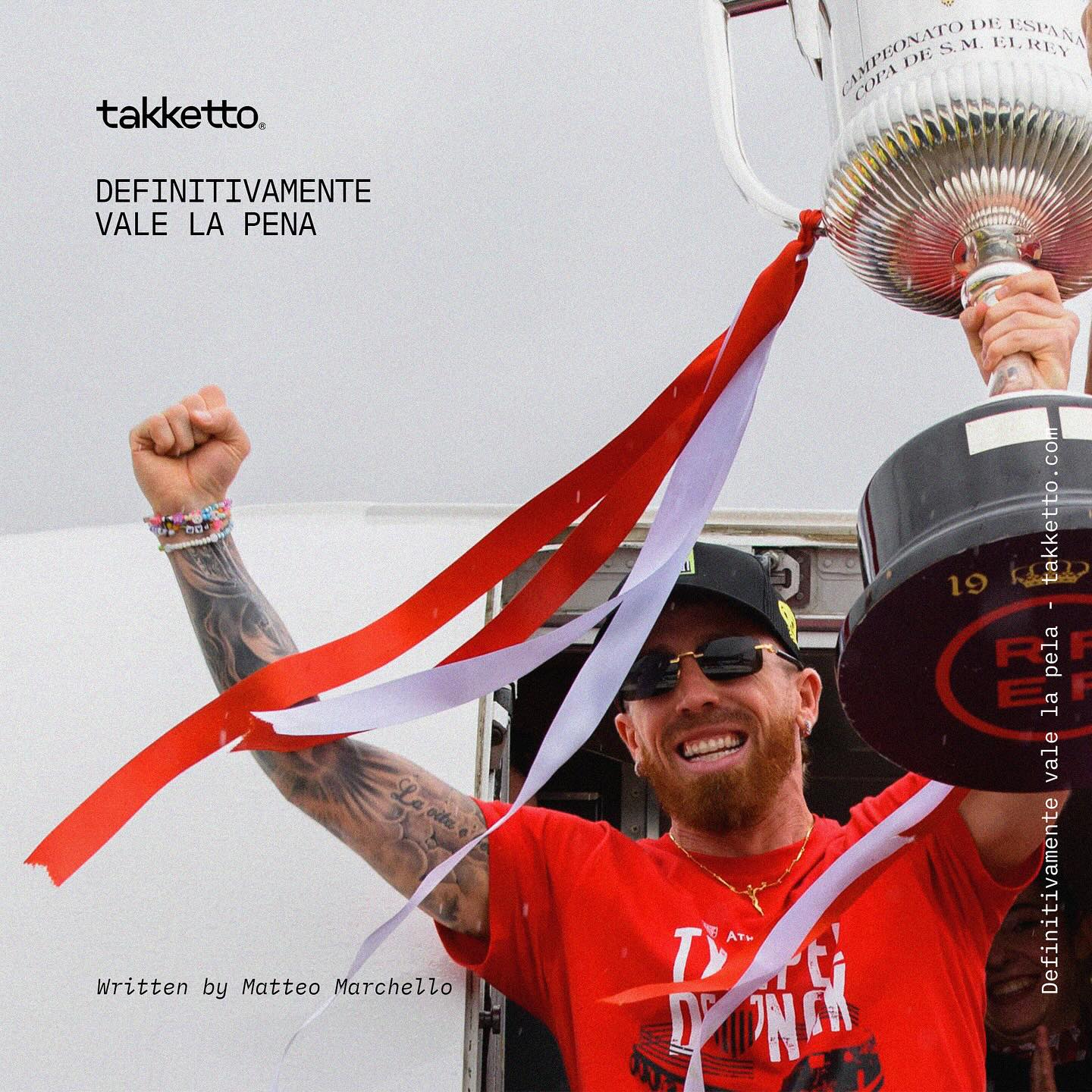 La semana pasada, el Athletic de Bilbao ganó la Copa del Rey, derrotando al Mallorca en la final en penales después de un emocionante recorrido, durante el cual eliminaron al Barcelona y al Atlético de Madrid en los cuartos de final y en las semifinales respectivamente. Fue la victoria del equipo favorito - las predicciones hechas antes de la final fueron bastante unánimes - pero también fue la hazaña del equipo menos favorecido - porque cuando el Athletic levanta un trofeo, siempre lo es.
El equipo vasco siempre da la impresión de enfrentarse a un desafío desigual, donde los oponentes tienen más poder de fuego y la montaña por escalar siempre parece demasiado alta. Esto se debe a la norma que rige las contrataciones del Athletic, establecida para asegurar que el equipo lleve consigo todo el vínculo con el territorio del cual es una pura expresión deportiva.
Aunque los ajustes estatutarios rígidos se han suavizado ligeramente con el paso de los años, la voluntad de solo fichar jugadores de origen vasco a veces ha parecido una limitación en el mercado de fichajes, y por lo tanto en las ambiciones deportivas del equipo. Sin embargo, cuando el Athletic entra en el campo, parece que toda la comunidad vasca está vistiendo la camiseta a rayas blancas y rojas.
Por estas razones, cuando el Athletic trae a casa un trofeo, no se limita simplemente a celebrar el resultado deportivo, sino que lo reclama con rabia y determinación, exaltando sus aspectos liberadores de autodeterminación. La procesión de barcos en el río Nervión entre dos alas de multitudes apiñadas en las orillas da testimonio de esto: no solo se celebraron las hazañas deportivas de los hermanos Williams o del ya veterano Muniain, sino también el orgullo de ser vasco. Si esta es la apuesta, entonces esperar pacientemente cada año, como suele hacer la comunidad vasca entre un trofeo y otro, definitivamente vale la pena.
Escrito por Matteo Marchello @brigatacavallino
#athleticclub #footballhistory #art #footballart #takketto_