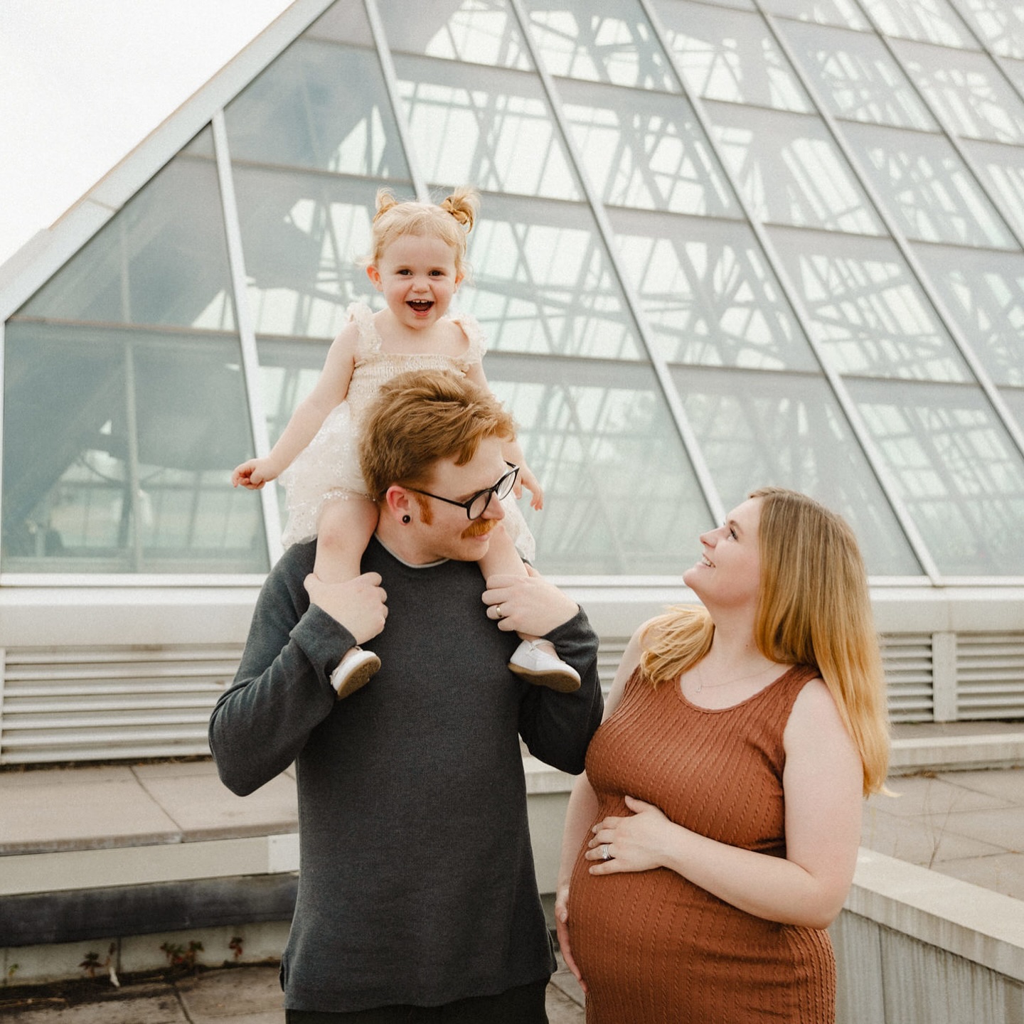 Tristen, Kane, Clarke and Butters ๐ถ.
I love capturing this family and getting to see them grow. โฅ๏ธ
#mbphotoandvideo
www.mariaboychuk.com