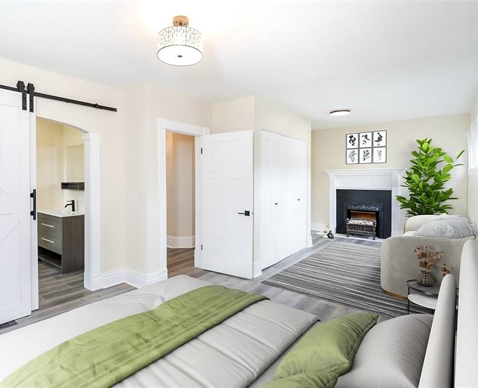 Check out this gem in Osborne Village ✨
It’s undergone a full renovation to become a lovely mix of character and modern charm
520 Wardlaw Ave
$519,900.00
Open House this Sunday from 2:00-4:00pm
3 Bedrooms
2 Bonus Rooms
2.5 Baths
Dm me for more details