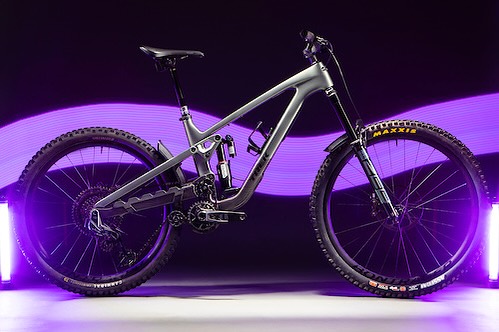 Trek takes home the Pinkbike Bike of The Year title for the second straight year, this time with the new Slash. https://m.pinkbike.com/news/2023-pinkbike-awards-mountain-bike-of-the-year-winner.html?pbref=p
