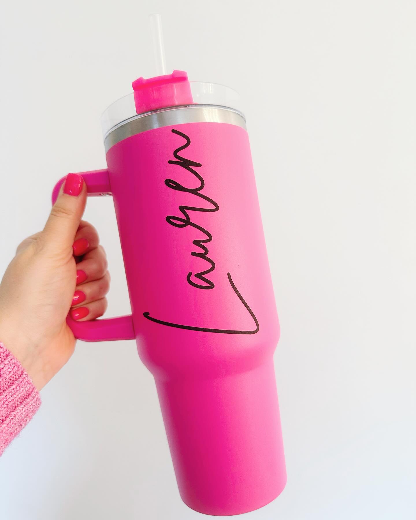 We are SO in love with our new 40oz Barbie Pink stainless steel cup. Personalise it with your name or message. Personally we’re loving the sparkle black combo!! Shop via shopping bag icon x
#stanleycup #personalised #personalisedgifts #smallbusiness #smallbusinessowner #smallbusinessuk #womeninbusiness #runbywomen #pink #barbiepink #barbie #pinkstanley #pinkstanleycup