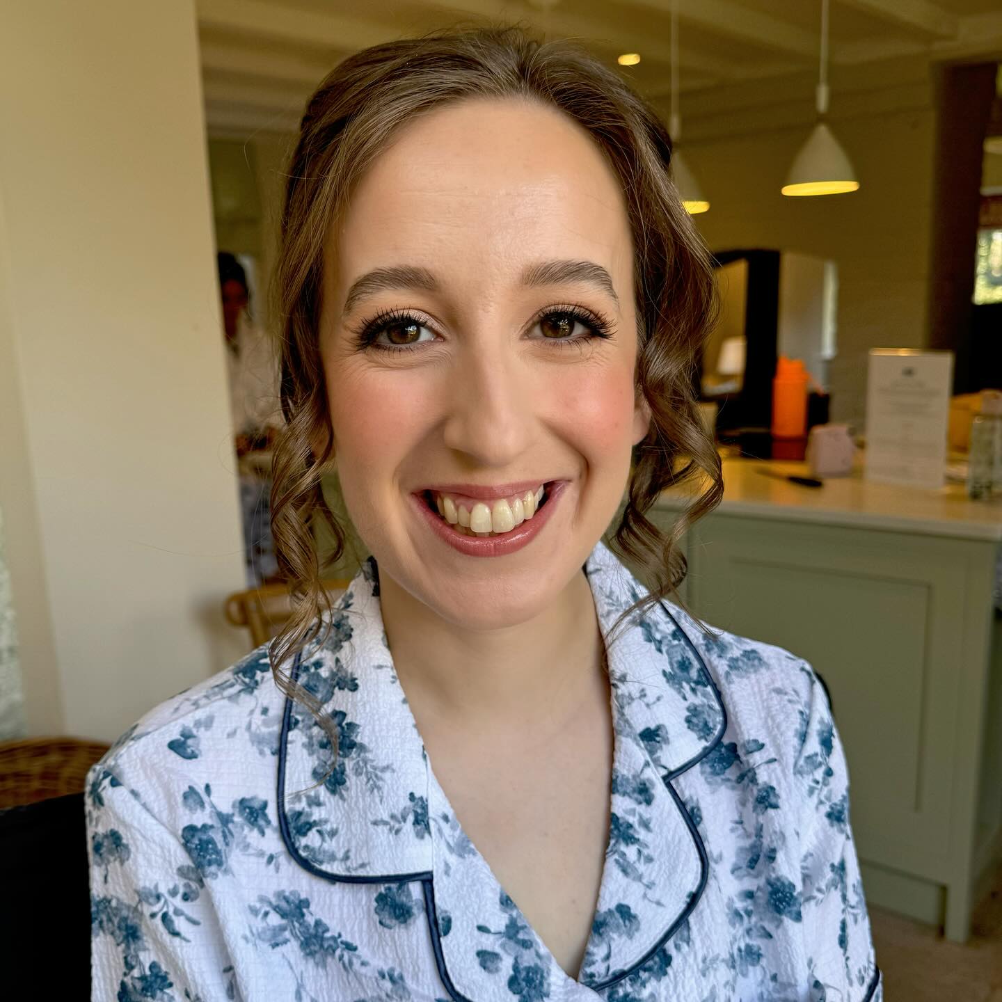 Soft Natural Glam on this Beautiful Bridesmaid 💗
VENUE @iscoydpark
HMUA @fayekenyonhairandmakeup
@narsissist @charlottetilbury @toofacedlovestheuk @maccosmetics @hudabeauty @hourglasscosmetics @kyliecosmetics @nyxcosmetics_uk @schwarzkopfprouk @babylissprouk @kykhair
#softmakeup #naturalmakeup #bridesmaidsmakeup #softglam #weddingmakeup #weddingmakeupartist #bridalmakeup #bridal #bridalmakeupartist #hairstylist #faceframe #weddinghairstyle #weddinginspiration