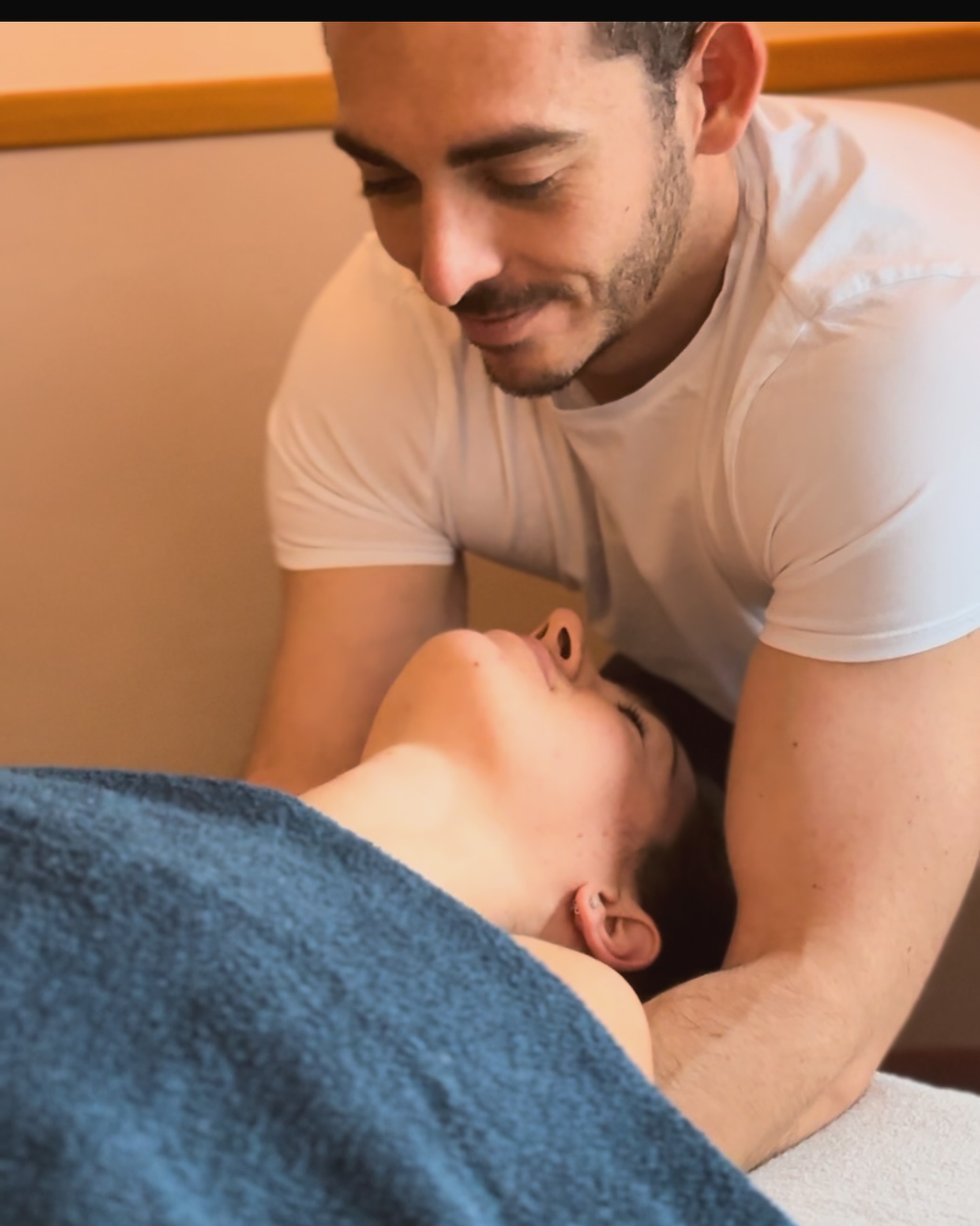 Massage therapist
Deep tissu - Slav Marinov skills - Swedish massage - Stretching - Relaxing
With oil & without