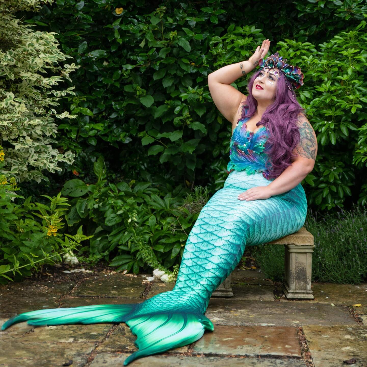 Did you know our mermaids have a range of different tails? From standard fabric tails like this one below (which we think you’ll agree looks far from standard 🤩🤩) to ultra realistic silicone tails, our mermaids can offer a variety of looks 🧜♀️ availability dependant.
Photo credit: @pauldalephotography at our very own Mermaid Camp ⛺️
#professionalmermaid #mermaid #mermaidsarereal #mermaidsofinstagram #mermaidtail #mermaidlife #mermaidperformer #mermaids #mermaiding #siren #realmermaid #mermaidmagic #summer #finfolkproductions #mermaidentertainment #hireamermaid #mermaidhair #promermaid #thelittlemermaid #sirena #mermaidcaylis #mermaidvibes #thescaleshiftingmermaid #mermaidlove #aquariummermaids #mermaidhairdontcare