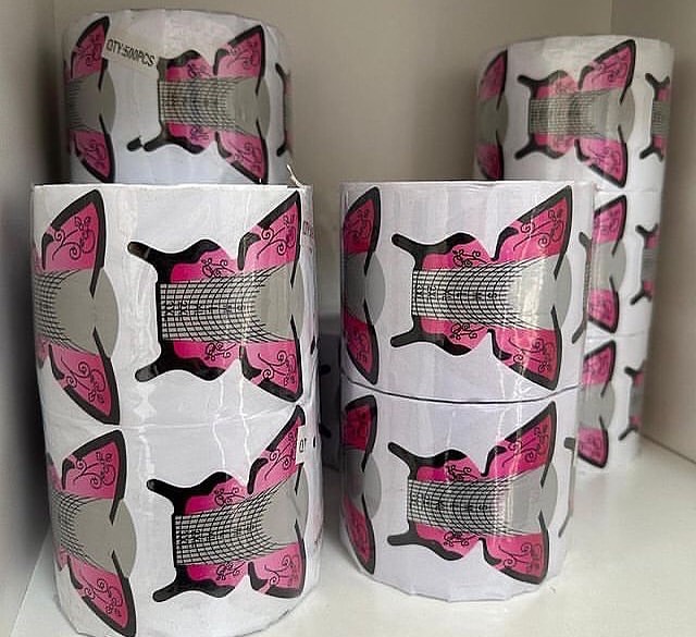 Protez Tırnak için şablon.500 lük .Şimdi bu ürünü kapıda ödeme yöntemi ile 📦 temin edebilirsiniz
Ürünler stokta mevcuttur.Kapıda ödemede Mng kargo güvencesinde nakit yada kredi kartı ile güvenli olarak alışveriş yapabilirsiniz
Whatsapp sipariş
05434328343 #proteztirnak #tirnakshop #kalıcıoje #kalıcıojeeğitimi #ojem #ojesizgezmeyenlerkulubu #akriliktırnak #jeltirnak #tırnaktasarımı #tırnakeğitimi #nailart #naildesign #hyasminbeauty #kargo #kampanya #firsat #estetik #estetisyen #güzelliksalonu #ķuaför #nailistanbul #proteztırnakmerkezi #proteztırnakmalzemeleri #uvgelnails #tipsyapıştırıcı