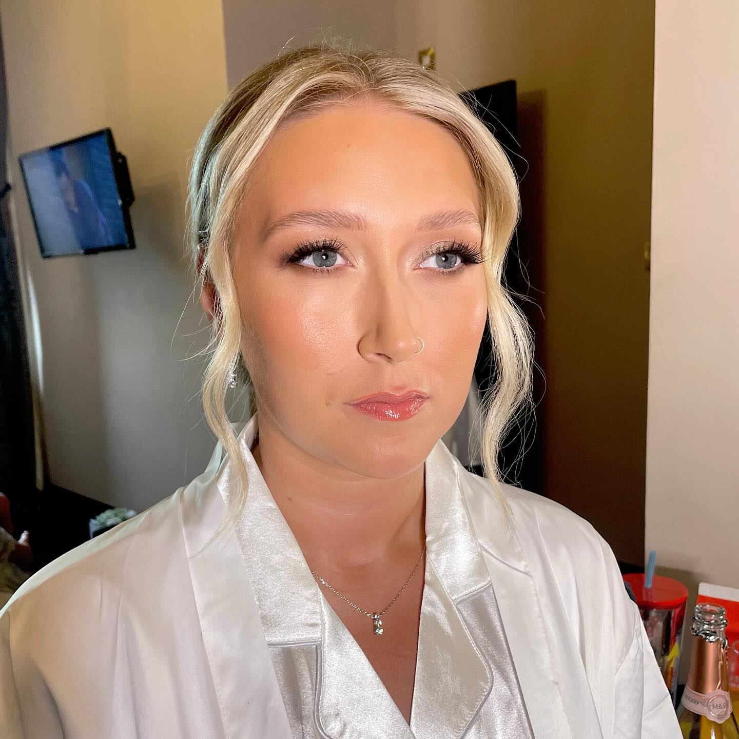 A Gorgeous Dewy Glam for this stunning bride Lydia 🌟
VENUE @peckfortoncastle
HMUA @fayekenyonhairandmakeup
@charlottetilbury
@narsissist
@makeupbymario
@natashadenona
@weledauk
@salonsystem
#makeupartist #bridalmakeup #bridallook #makeupideas #makeupobsessed #dewyskin #softglam