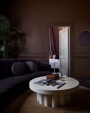 I told you they were getting bigger and better! Tonight, Staying Inn - Hotel Julie revealed Flat 3. And WOW is it a vibe. A big moody vibe.
This flat was a labour of love.The massive curved vintage couch was reupholstered, as well as 2 little storage stools and those 2 gramophone chairs for the kitchen nook. Curve after curve in velvets. In addition, another custom headboard, bed curtain valance, bed bolster, bedskirt and a few more round pillows, all made in studio.
Tune into @ctvlifechannel Monday nights at 8pm for "Staying Inn - Hotel Julie”. If you missed it, you can check out all the episodes online @ ctv.ca
Credits:
Project: HOTEL JULIE by Stay Here @you.should.stay.here @hotel.julie
Interior Design: @you.should.stay.here x @twenty.two.twelve
Photography: @lomillerphoto
Creative Director: @autumnhacheydesign
Brand Director: @abigailballanger
Sensory Strategist: @daniellebarich
#remadefurnituretoronto #customupholstery #customreupholstery #remadefurniturelincoln #madetoorder #asseenontv #hoteljulie #stayinginn #ctvlife #uphostery #reupolstery #andoncewewere