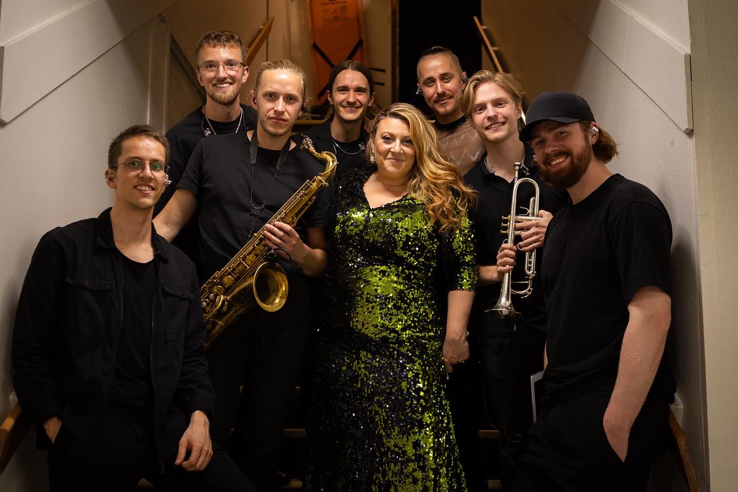 We got to perform a few songs together with @sdfinerofficial the other week! 🌟
.
.
.
#abouttimesweden #sdf #sarahdawnfiner #showband #movingon #stockholmcityhall