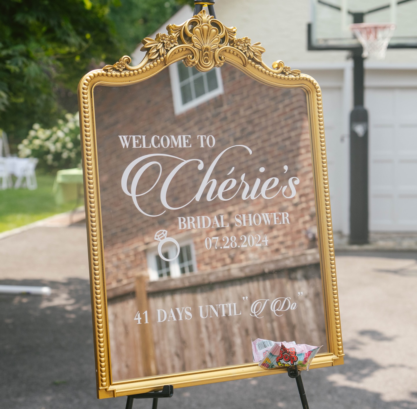 Bridal Shower Sign x Tatiana Ashanti Studio ๐ฅ๐
Congratulations to the now Mrs. Chรฉrie Long! ๐ฅฐ
#bridal #bridalshower #customsign #mirror #diy #blacklove #fiance #soontobemrs #newlyweds
