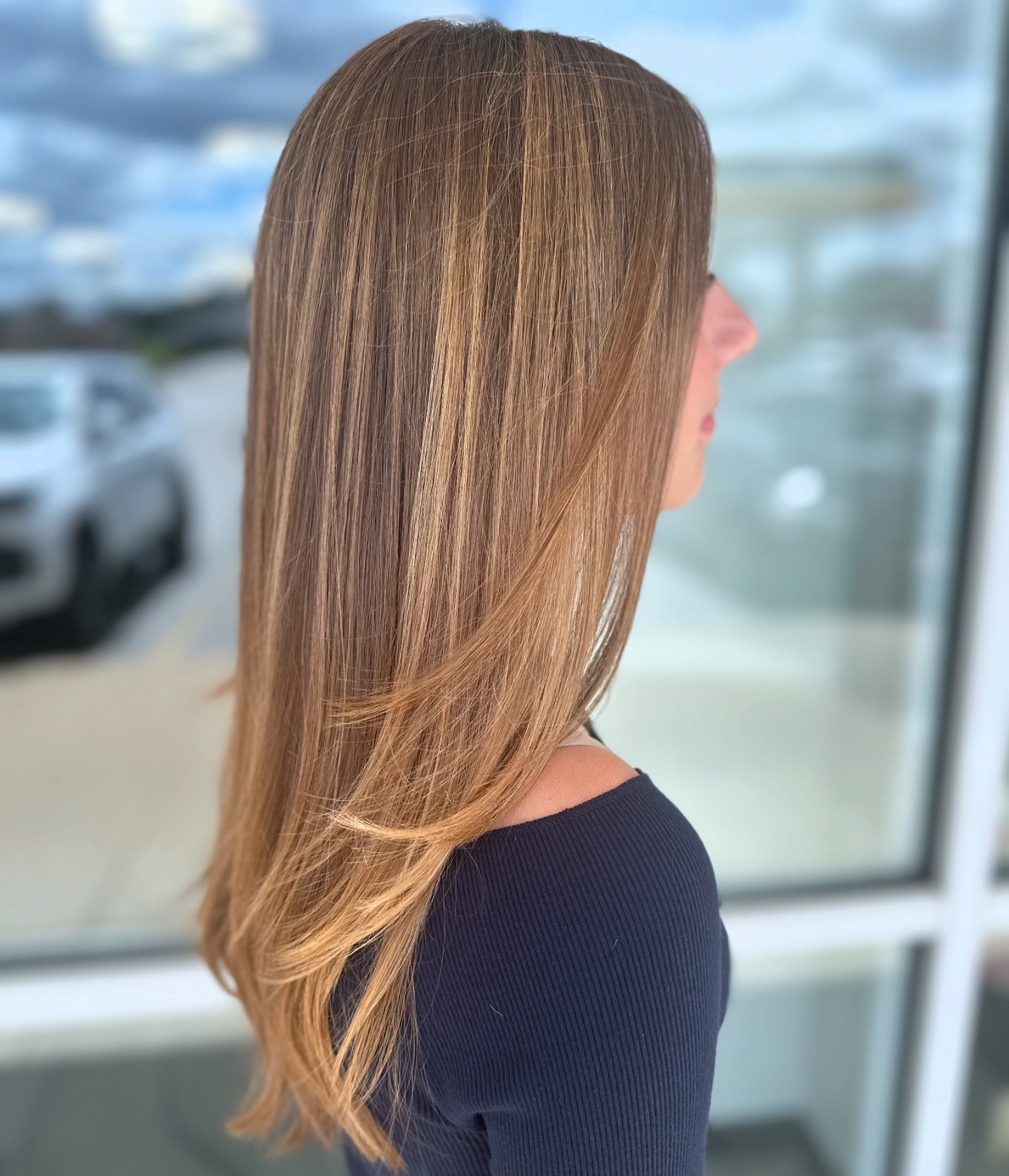 Some balayage to brighten your Friday 🌟