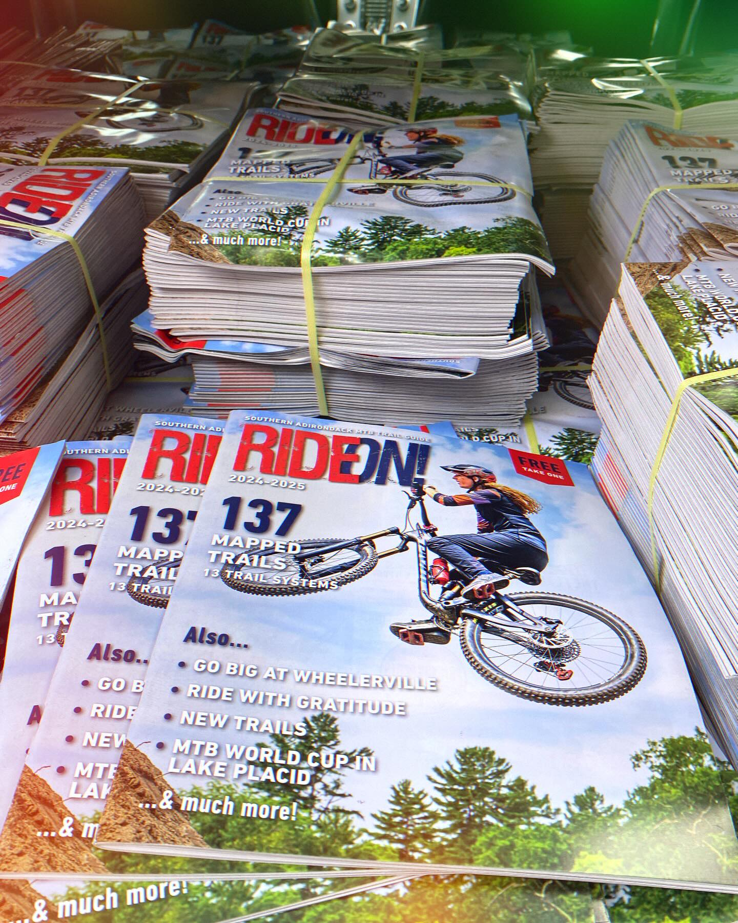 It’s delivery day!!!! Stop by your favorite bike shop @ricksbikeshop @greyghostbicycles @evergreenbicycleworks @thehubadk or @commonrootsbrewing @artisanalbrew @thecrossroadsoutdoors & other advertisers to get the brand-spanking-new edition!!! 🔥🔥