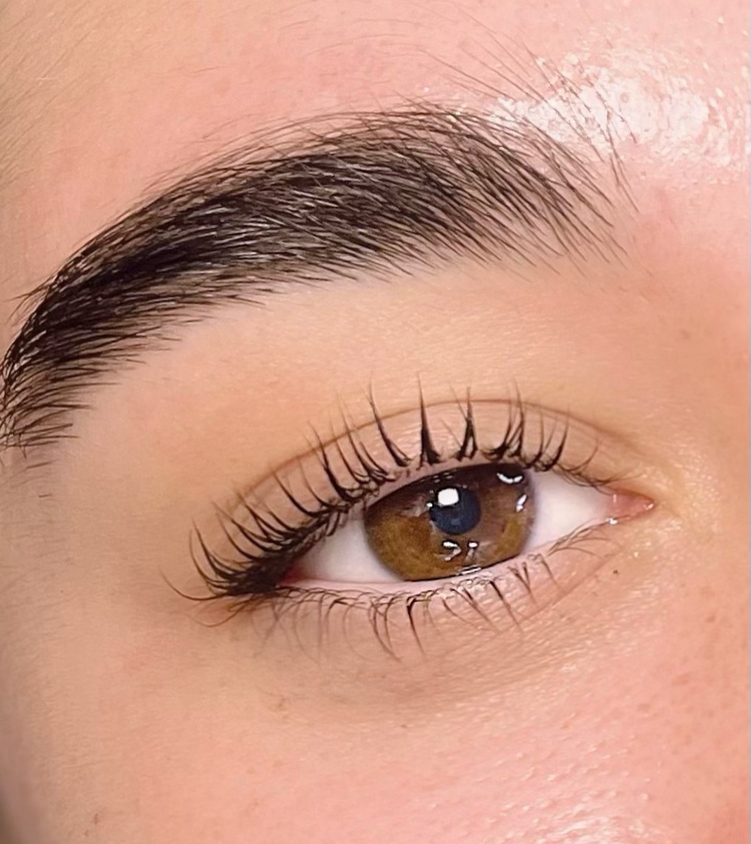 Lash lifts are more affordable than eyelash extensions, with beautiful results lasting up to 8 weeks.
We use gentle solutions to curl and shape the lashes. Rest assured, each step is timed so the health of your lashes are not compromised. Eliminate the need for daily mascara, come in for a fresh look that won’t break the bank! Only $70 - BOOK TODAY 👌
.
.
.
.
.
.
.
.
.
#lashliftsandtints #melbournelashes #mornington #beauty #lashlift #mainstreetmornington