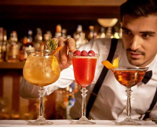 Looking for that special cocktail glass to show off your talent, call us today to see more of our glassware ranges #brodericks #cocktails #hospitality
