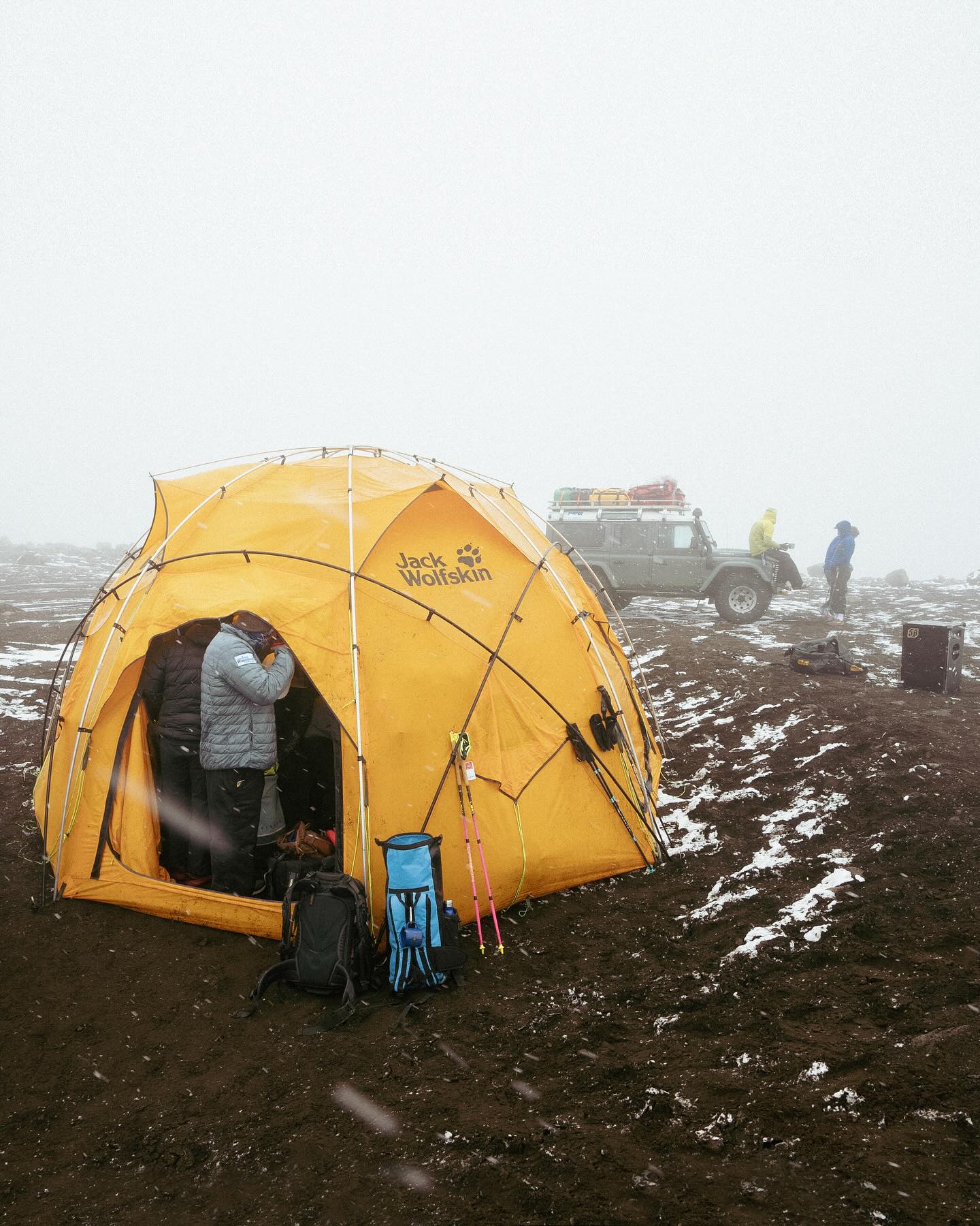 It snows in summer here.
Day 2 was the longest distance day for the team - an ultra marathon and a steep climb up onto a moonscape plateau where we were, naturally, greeted with a summer blizzard. 😍