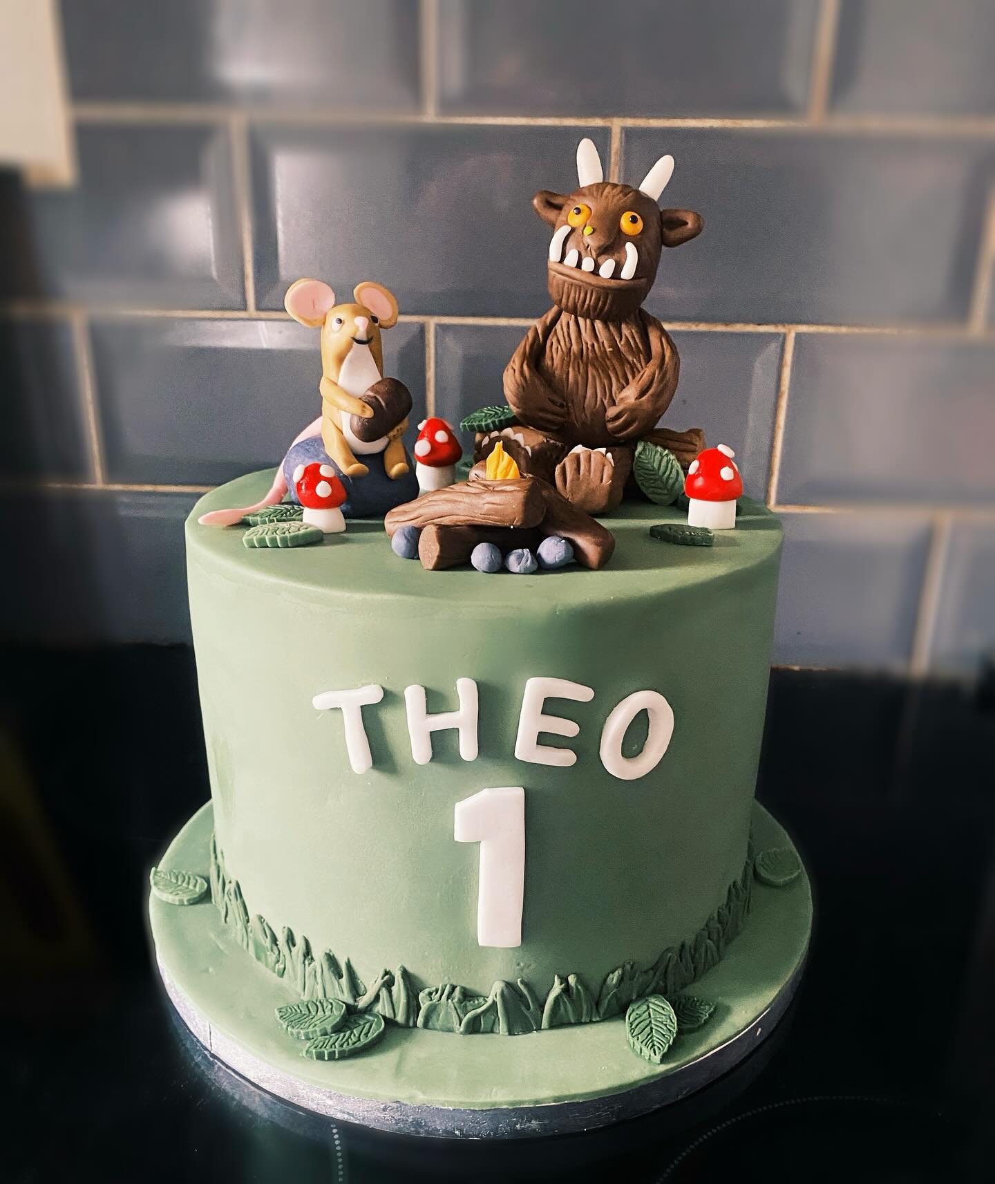 Gruffalo cake for a 1st Birthday! Loved making this one and I think it came out well! #cake #london #southeastlondon #londoncake #smallbusiness