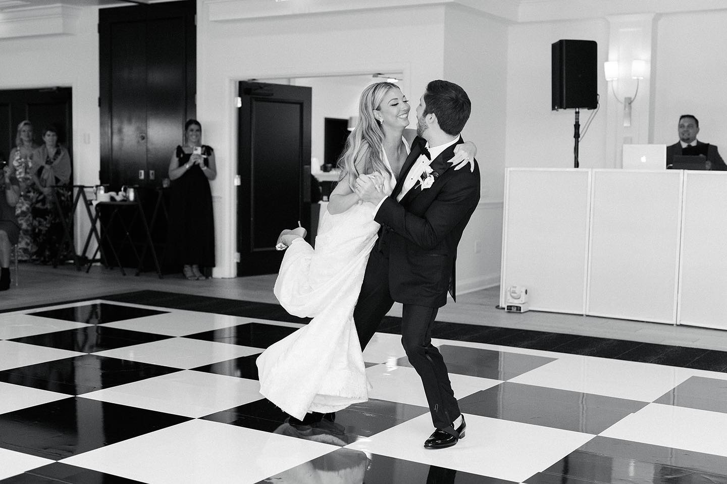 Dancing into the weekend! Destination Geneva National & The Ridge Hotel are ready for a fun-filled wedding weekend! Congratulations to all of our couples!!
@genevanationalresort
@ridgelakegeneva