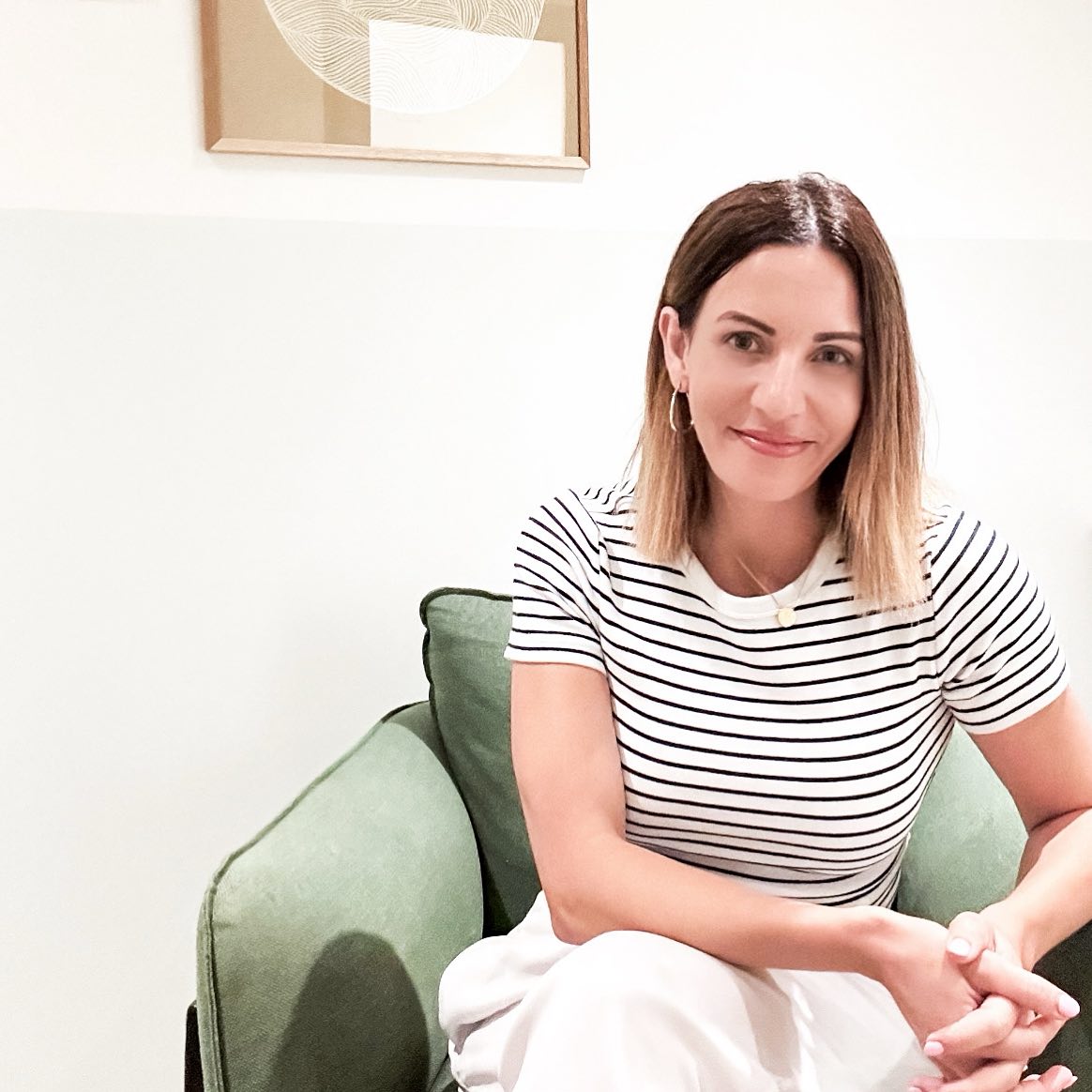 I’m back in the chair for 2024! I hope you have had/are having a lovely break. I’m feeling refreshed and I’m excited to witness some amazing courage and growth in this little space this year 💚
#psychologist #clinicalpsychologist #schematherapy #emotions #feelings #depression #anxiety #cptsd #trauma #brisbanepsychologist #psychologistbrisbane #paddington4064 #paddingtonbrisbane