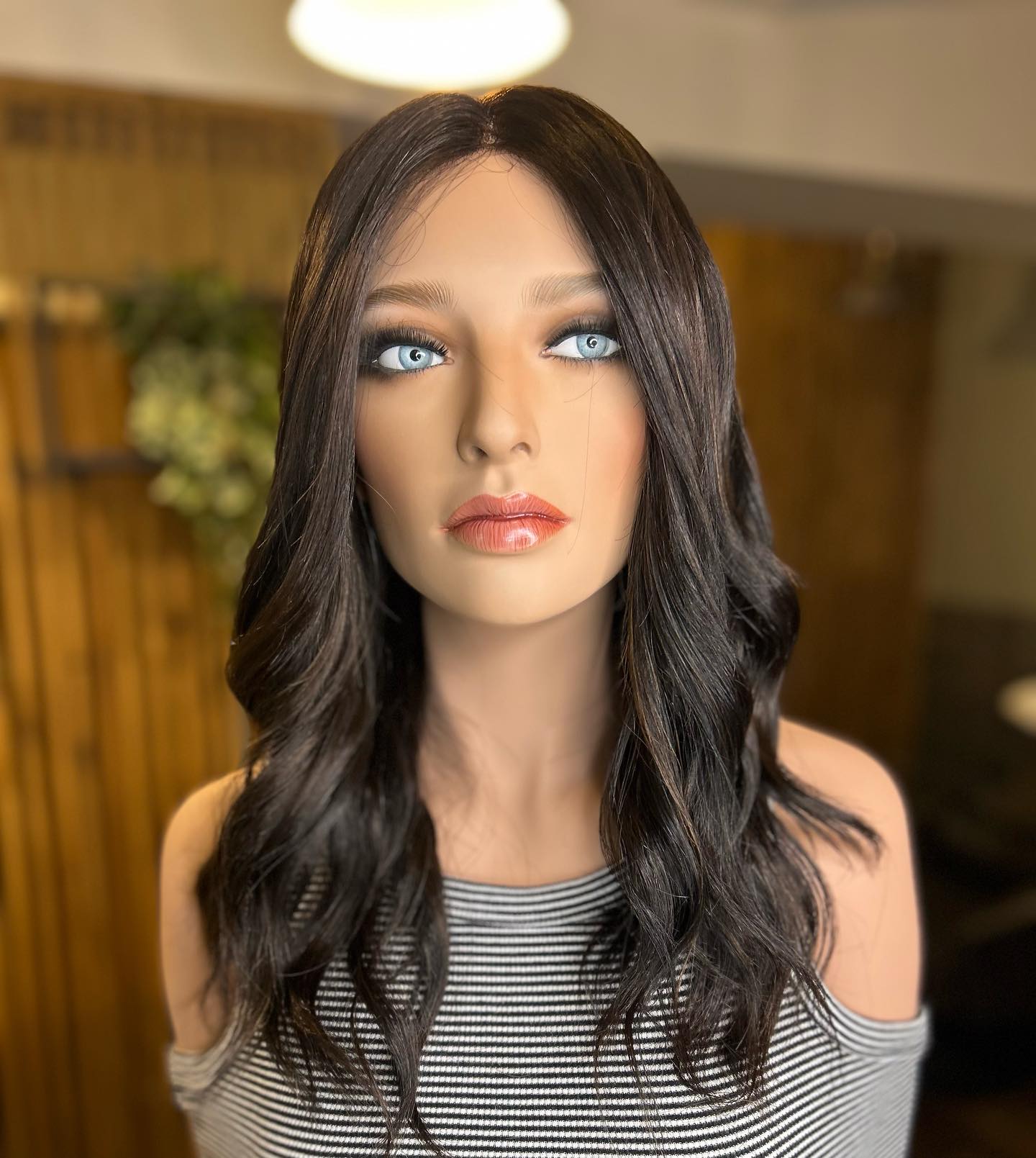 Would you believe this wig is 2 years old?!?
One of my lovely clients asked for a little maintenance check up and colour on this beautiful wig. I can tell she is treating it with the best aftercare.
It still looks and feels amazing. ✨✨✨✨.
.
.
.
.
#lacetopwigs #lacefrontwigs #lacewigs #wigs #lacefrontal #alopecia #areata #hairloss #hairreplacements #bespokewigs #customcolouredwigs #handmadewigs #wigbuilding #hairintegration #laceintegration #hairextensions #weave #hairlossspecialist #trichologist #trichology #hairlosssolution #hairlosssalon #hair