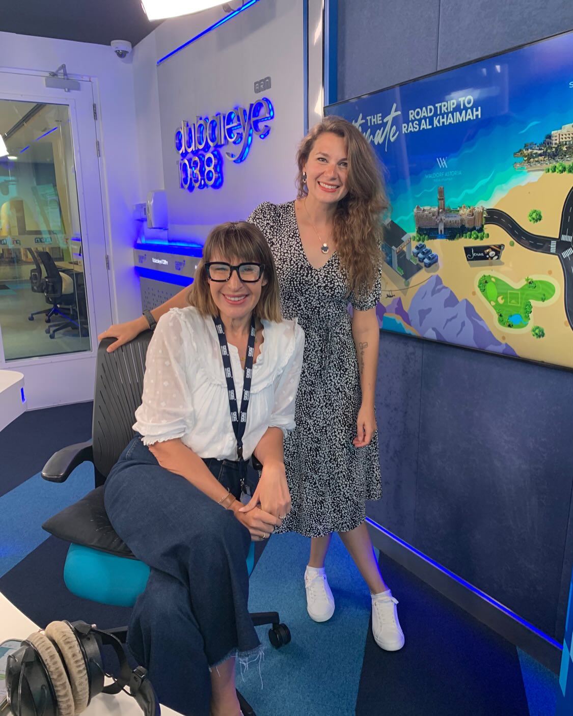 It was so lovely to be interviewed by @_helenfarmer_ on @dubaieye1038fm this week about the Be You. Belong. Community š
I really hope this can become a place of connection in this wonderful city of steel where so many of us feel lonely.
Comment or DM me « communityĀ Ā» and Iāll send you the link to our WhatsApp group if youād like to join.
Our first event will be an online Community Circle next week to get to know each other and share tips and challenges about living in Dubai.
Looking forward to it!!
#BeYouBelong #MentalHealth #Neurodiversity #Freelancing #Multipotentialite #Storyteller #Authenticity #HumanInProgress