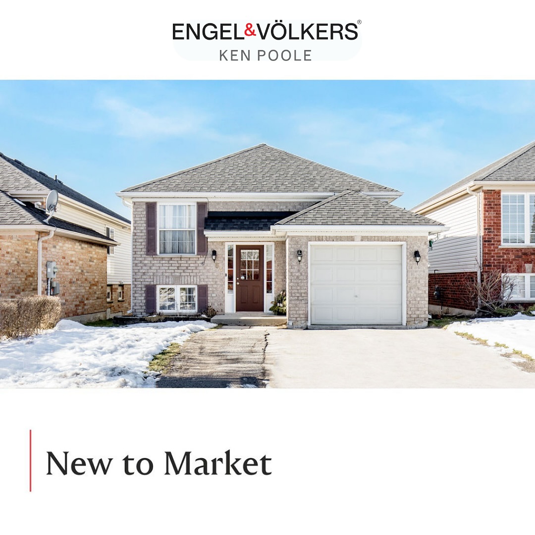 Guest Suite w/ 2nd kitchen! 🤩
2+1 🛏️, 2 🛁, walkout basement 🚶♂️
Split entry with separate enclosed “living areas” on both upper and lower levels (not a legal 2nd suite).
📍Family-friendly court in South-Barrie.
💰Asking just $749,000.
📱 Want more details? Let’s talk!