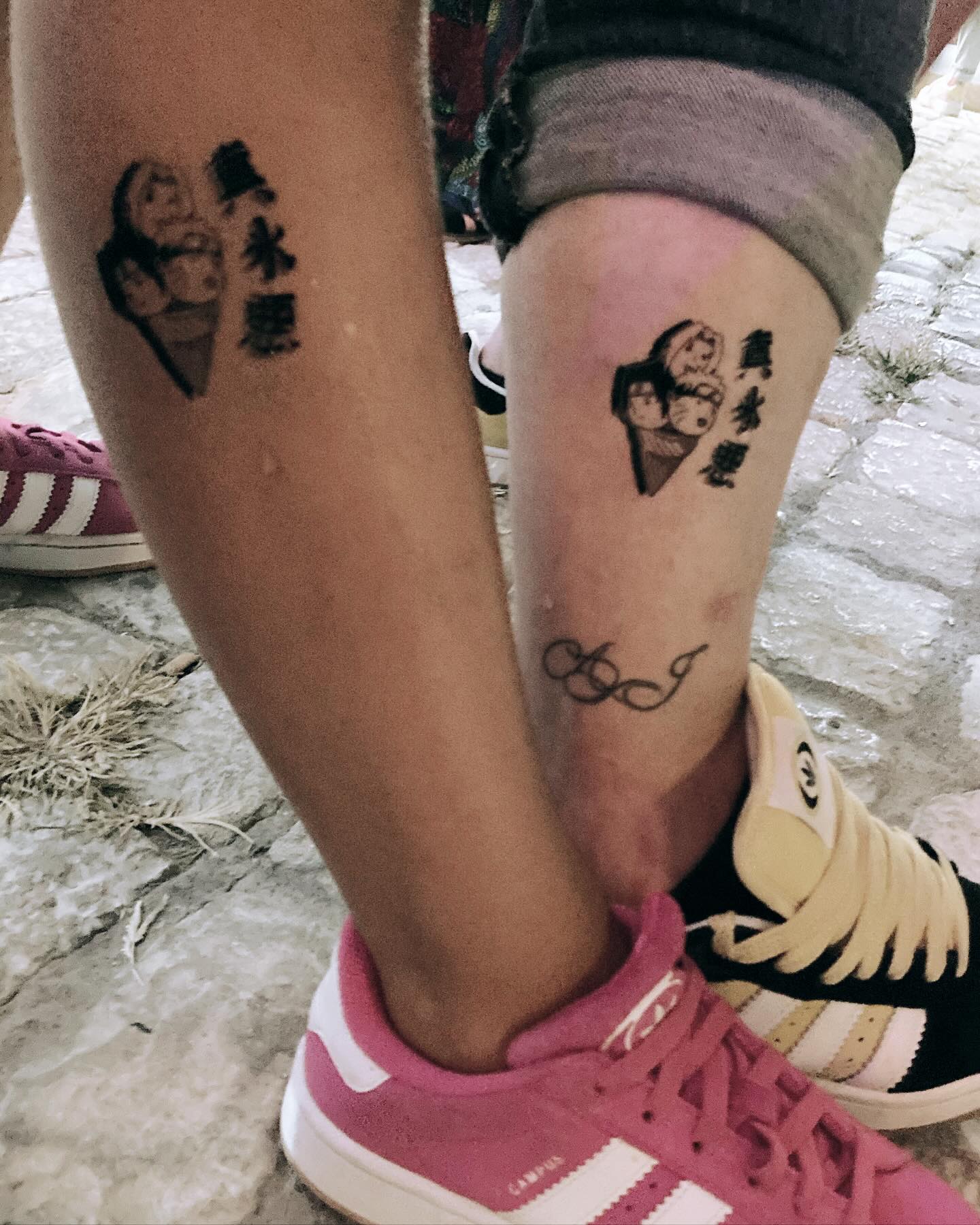 Jeudis de Nîmes terminés ! On se retrouve au centre névralgique de la Féria = À l’angle du Victor-Hugo et de la rue Jean-Reboul ! @antoine_zerafa #poptattoo #tatouageephemere #tatouagetemporaire #baratattoos #naruto #tattoonaruto