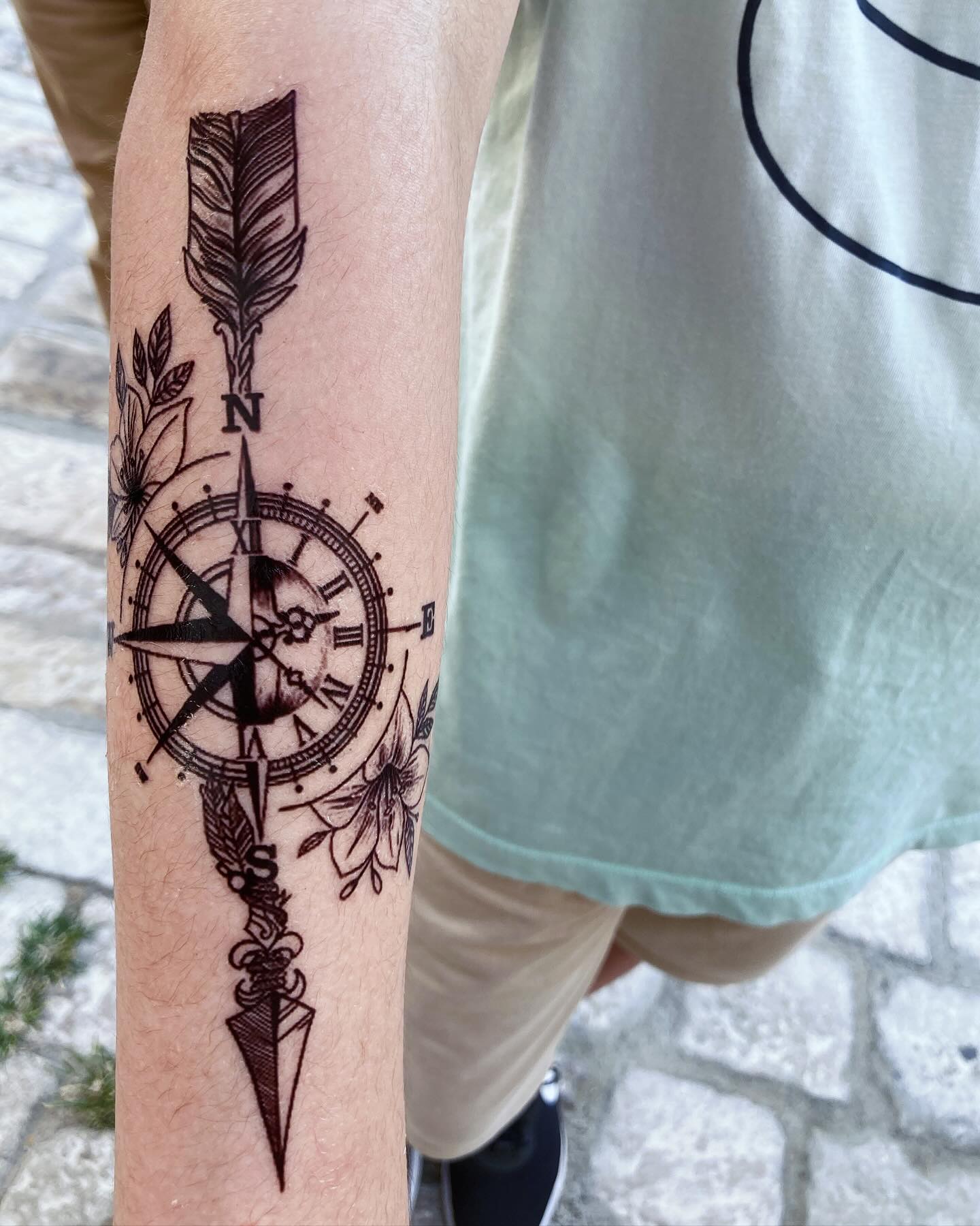 Dernier « jeudis de Nîmes » pour une petite folie ! #poptattoo #tatouageephemere #tatouagetemporaire #jeudisdenimes