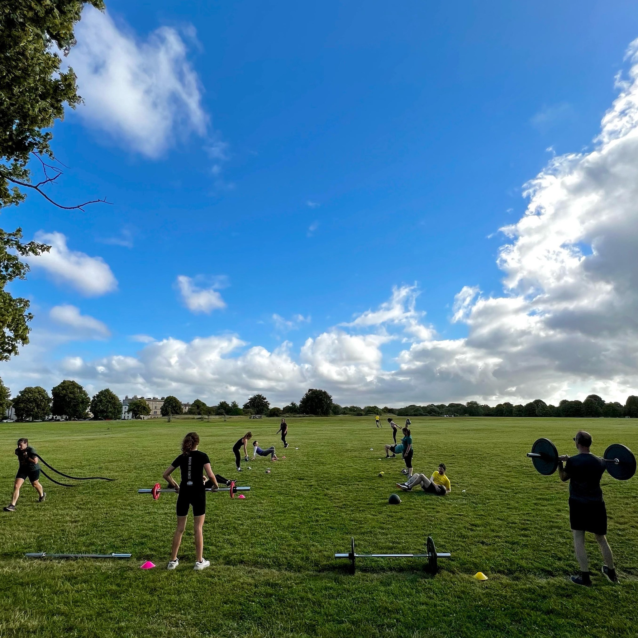 Thursday throw down in the sunshine for this epic crew ❤️🔥😎☀️🙌
•
@bristol.hiit.fitness
•
•
•
•
•
•
•
•
•
•
#SocialFitnessBristol #CliftonRunningClub #BristolHIITFitness #CliftonYogaClub #CliftonCylcingClub #BristolHIIT #HIITBristol #DreamTeam #BristolFitness #FunctionalFitnessBristol #BristolRunning #BristolYoga #BristolLife #BristolRun #BristolRunClub #Clifton #CliftonDown #BristolRunners #BristolRunning #BristolSocial #BetterTogether #DreamTeam #FeelGood #FitnessForEveryone