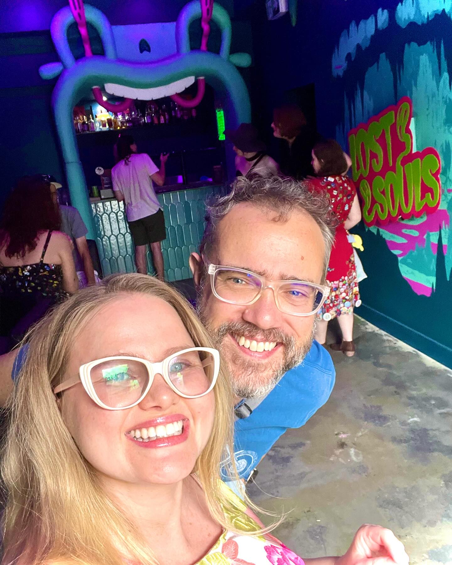 Don't lose your soul to work this year, kids 💖 The mad genius of @netherworldarcade's @lostsoulskaraoke is delightful. "Theme park karaoke project" is my back-to-work attitude in 2024. Thanks @toontownexpress @kawaiiklaws and team for putting on a great 7th birthday party yesterday 🥳