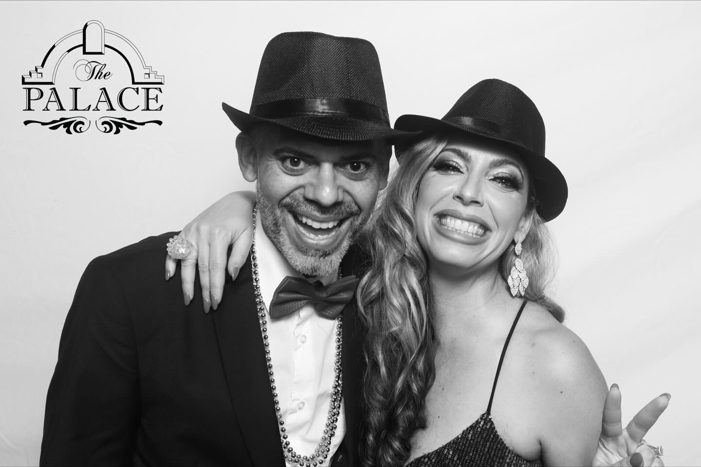 ✨ Last night was a dazzling affair with @thepalacegardens and @eventology , and our Glam Photo Booth added the perfect touch of elegance and fun to the festivities! 🌟📸 Relive the magic captured frame by frame—because every moment deserves to shine! ✨ #PalacePartyPerfection #EventologyNights #glamboothmagic